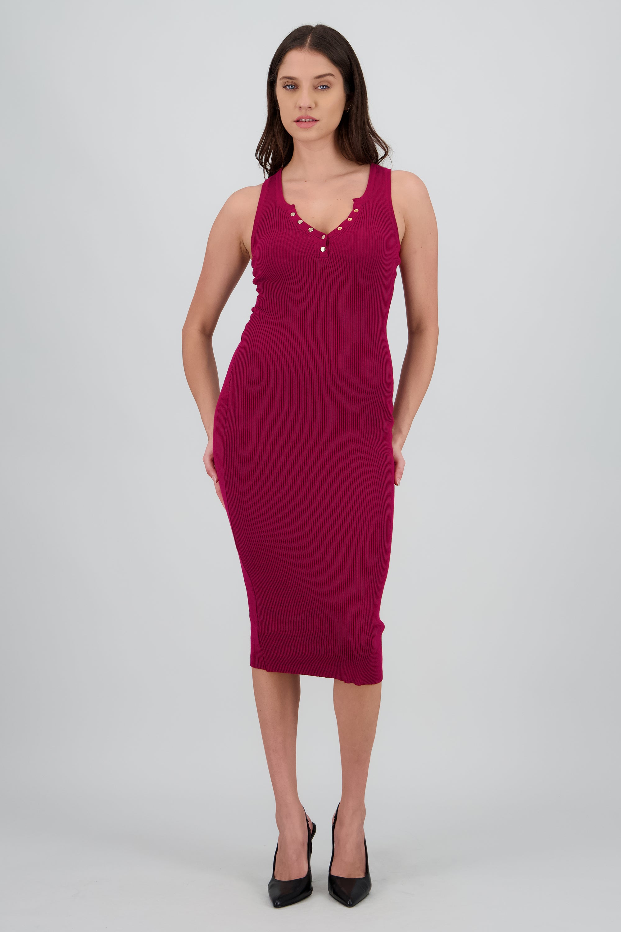 Vestido tejido liso con botones VINO