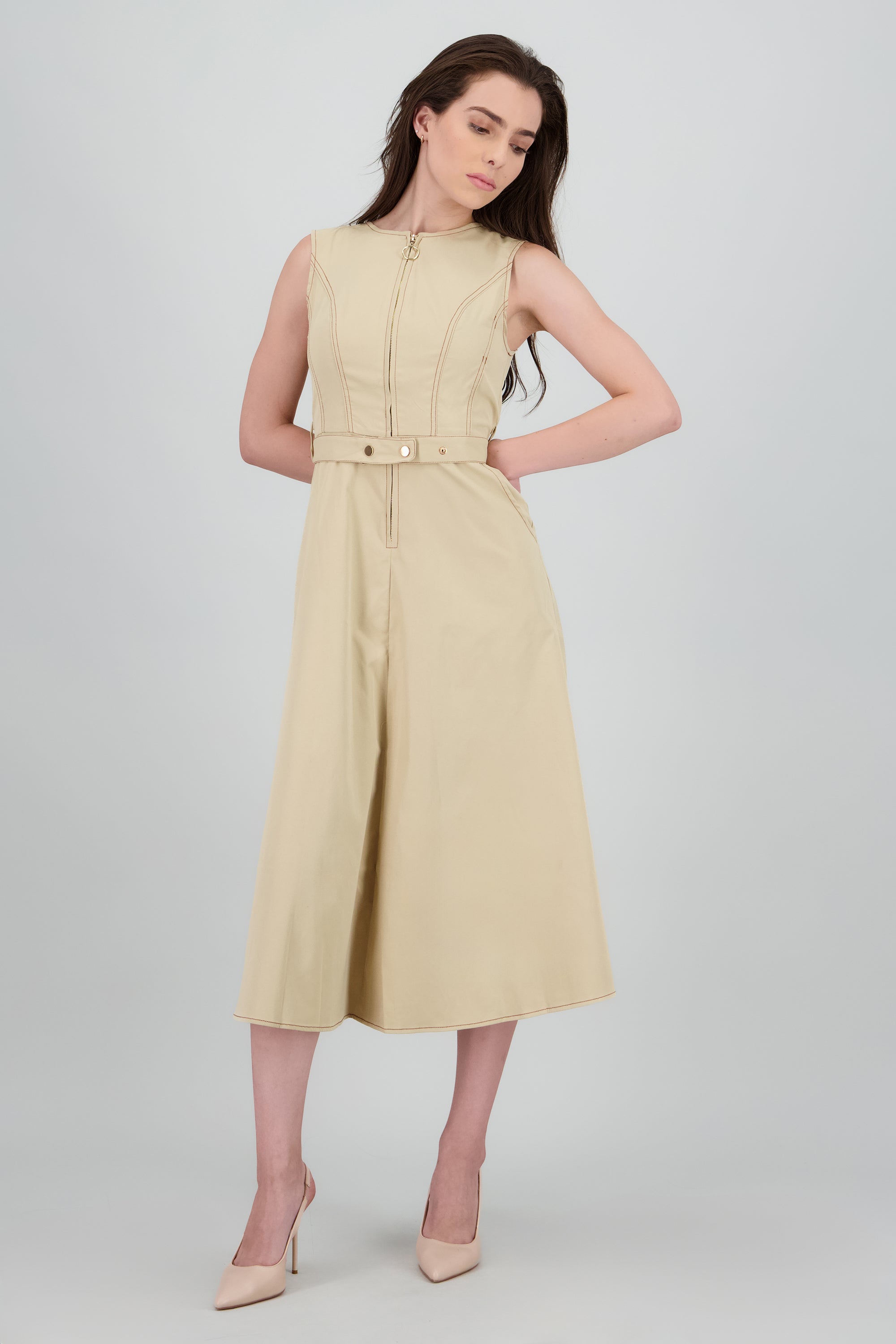 Vestido detalle botones manga corta KHAKI