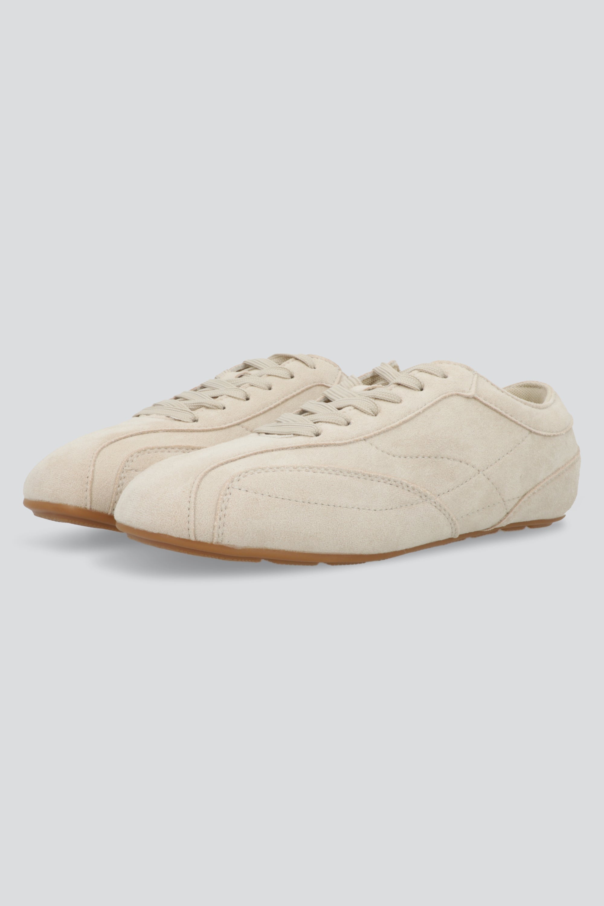 Tenis silueta retro cortes TAUPE