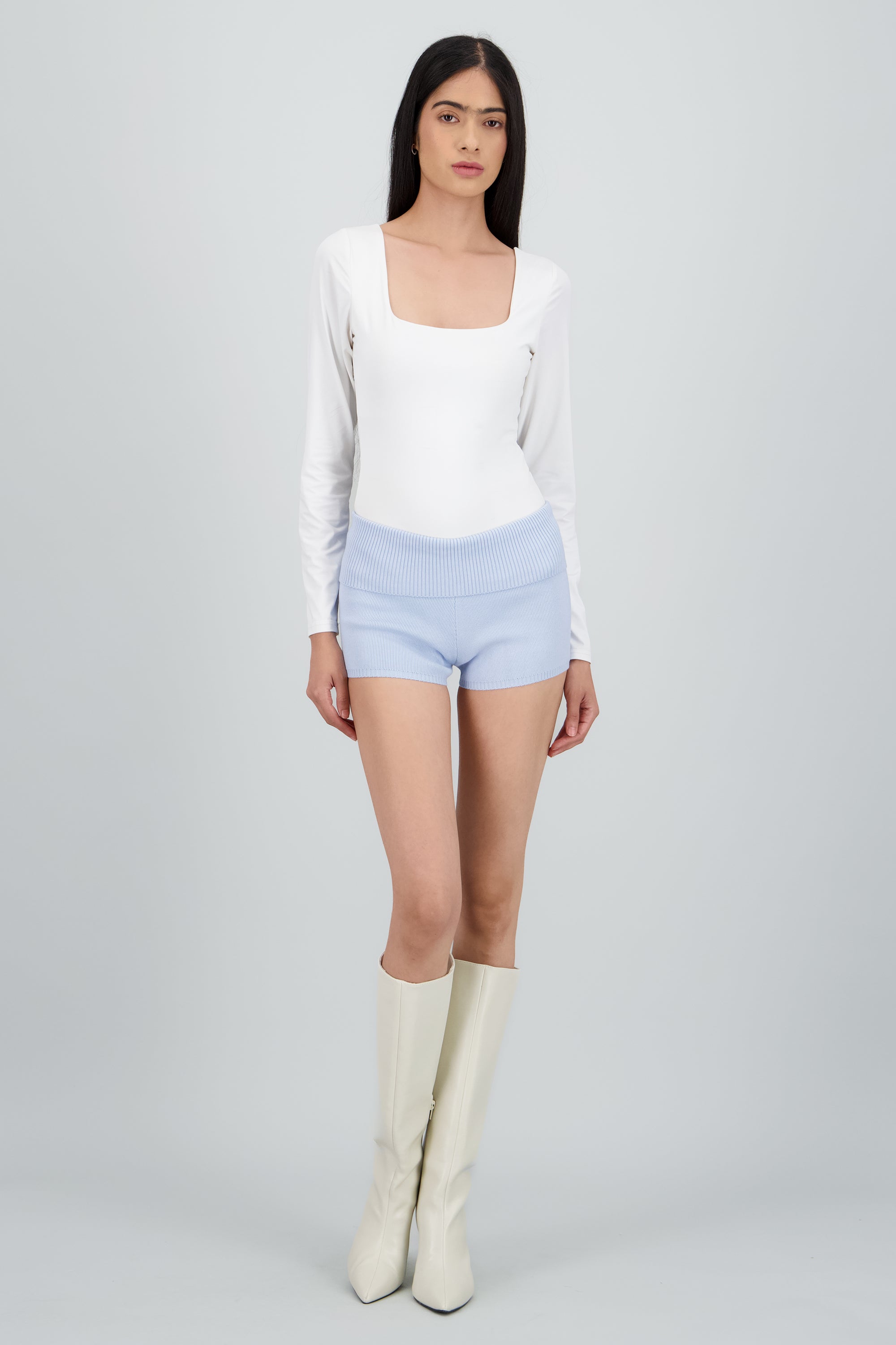 Short corto tejido AZUL PASTEL