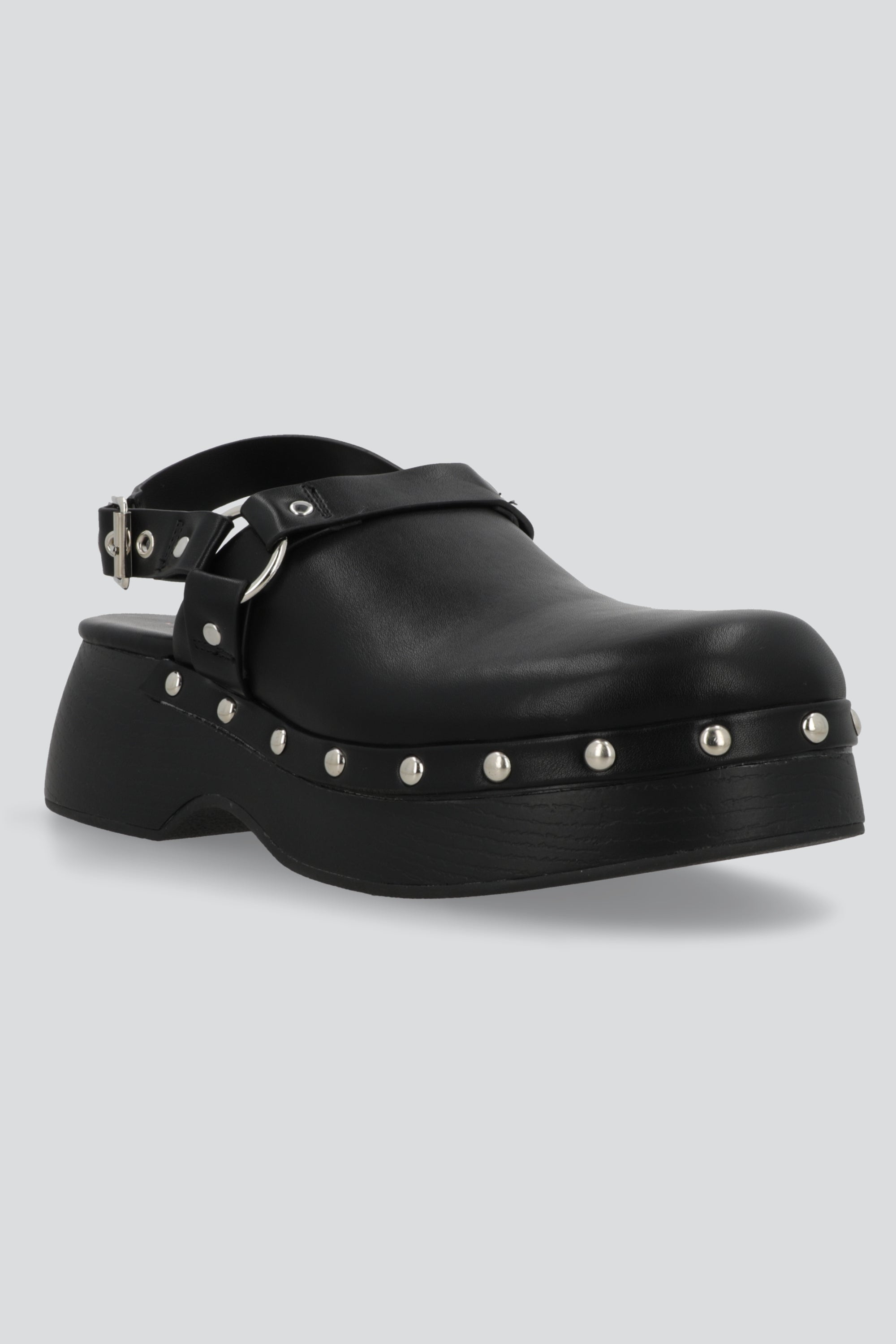 Zueco hebilla circular plataforma NEGRO