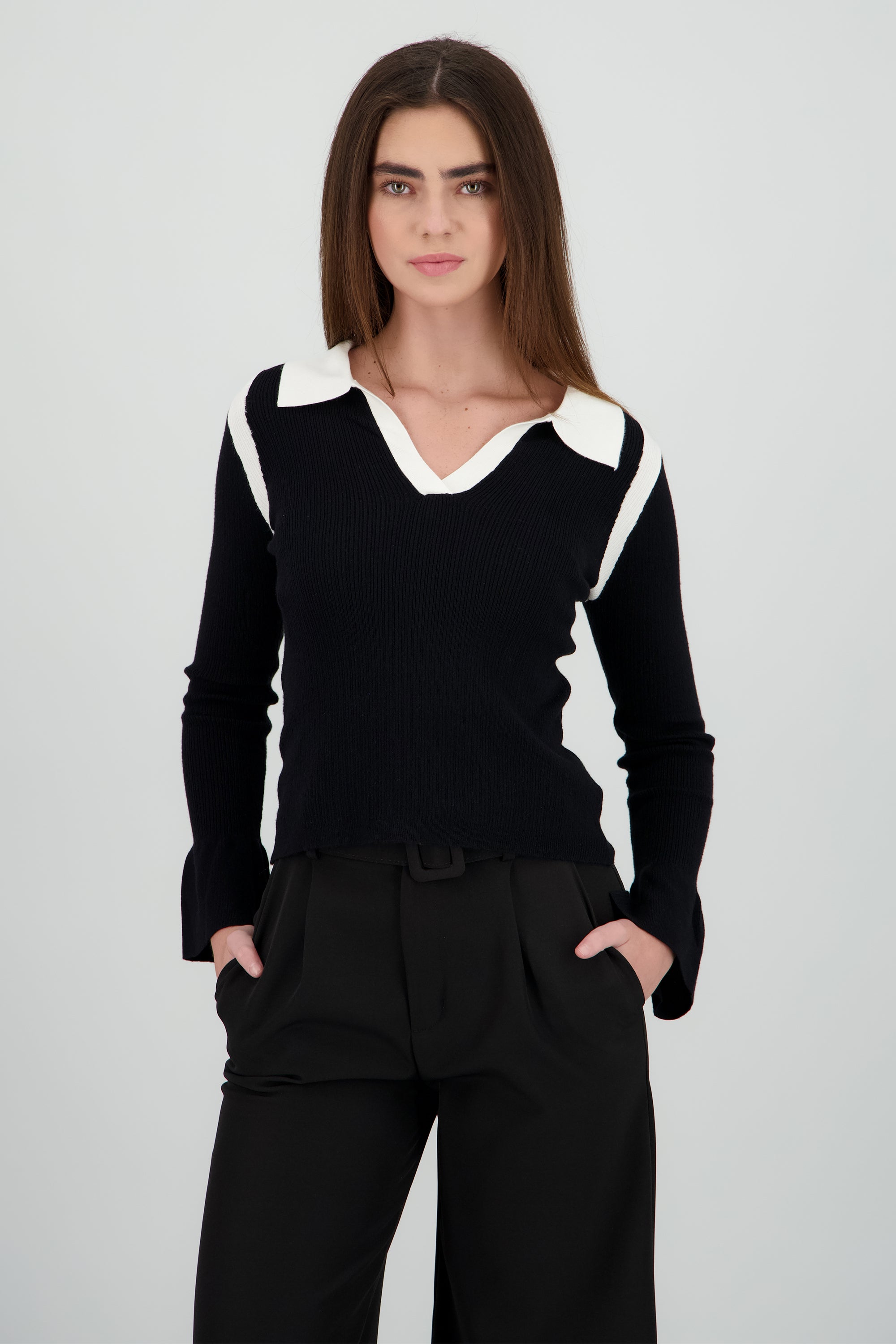 Top manga larga con cuello polo tejido NEGRO BLANCO