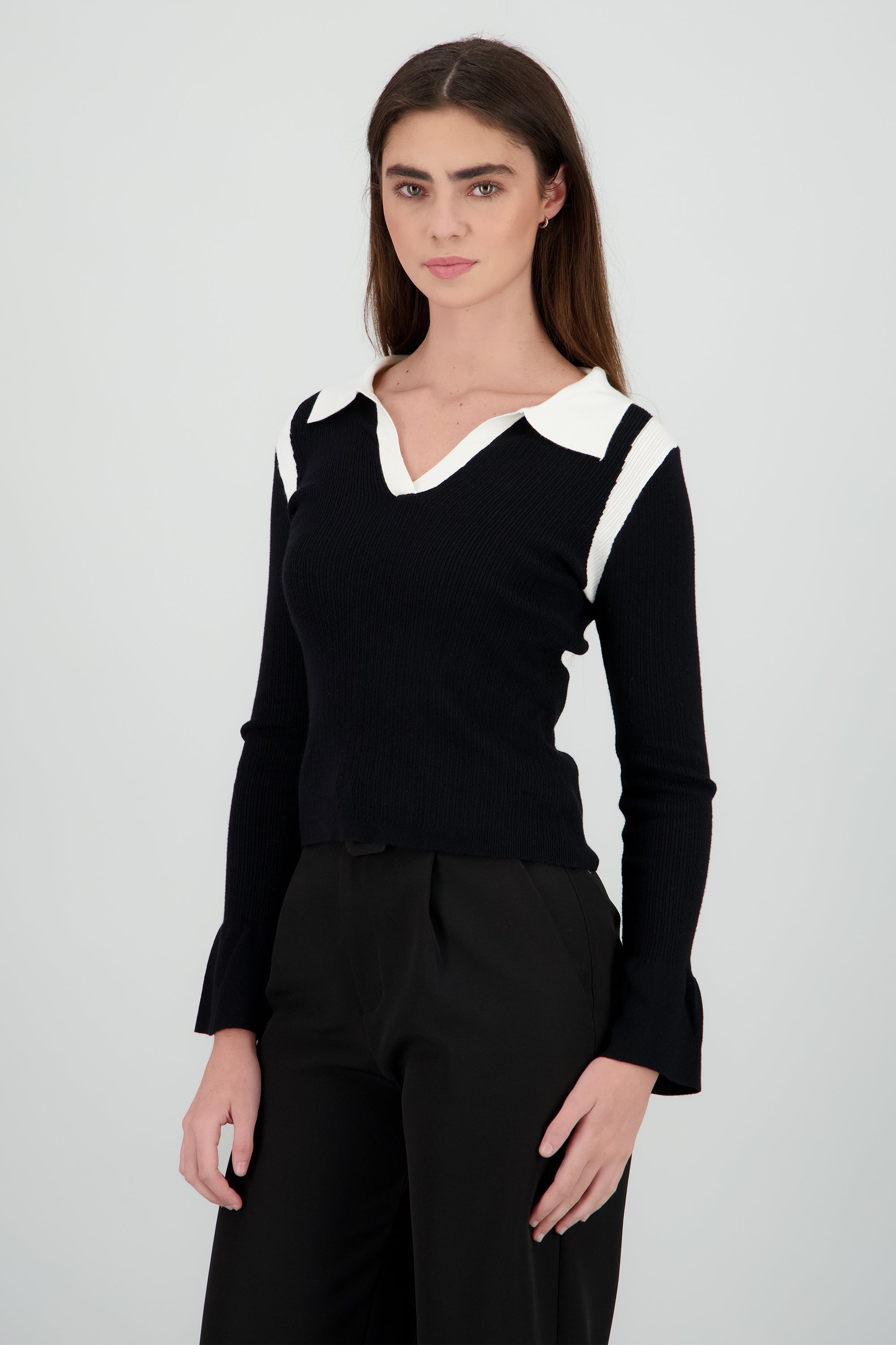 Top manga larga con cuello polo tejido NEGRO BLANCO