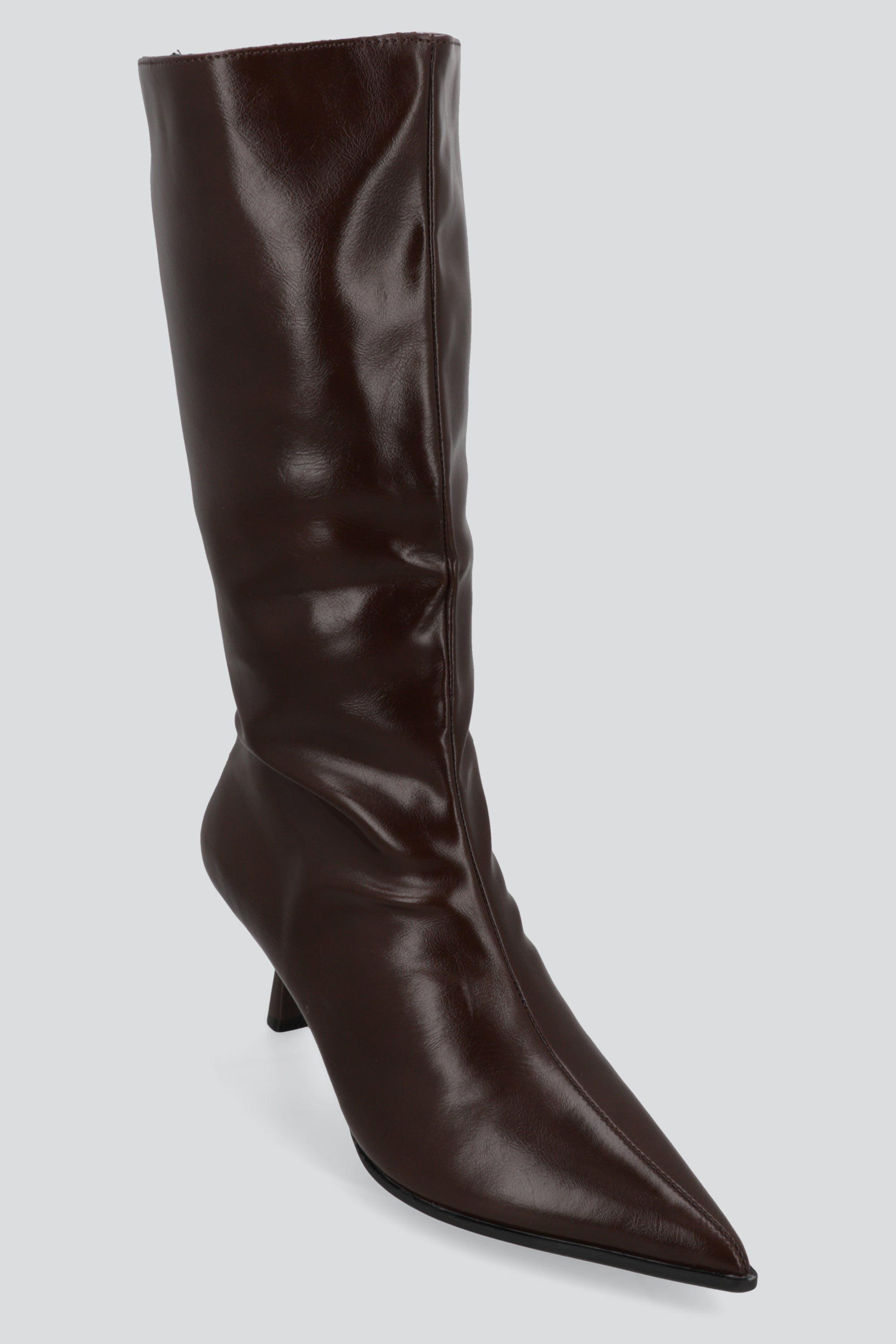 Bota alta pointy tacon puntal CAFE