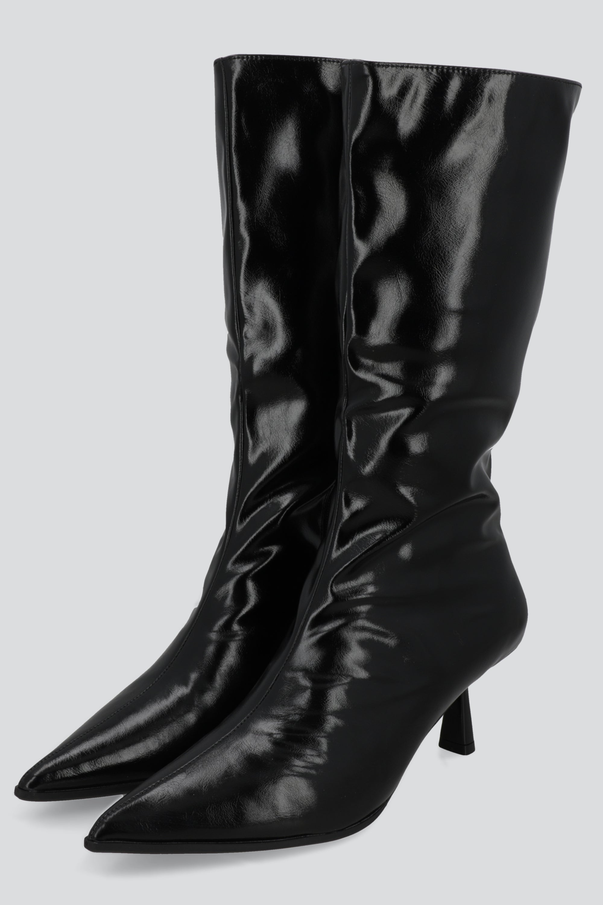 Bota alta pointy tacon puntal NEGRO