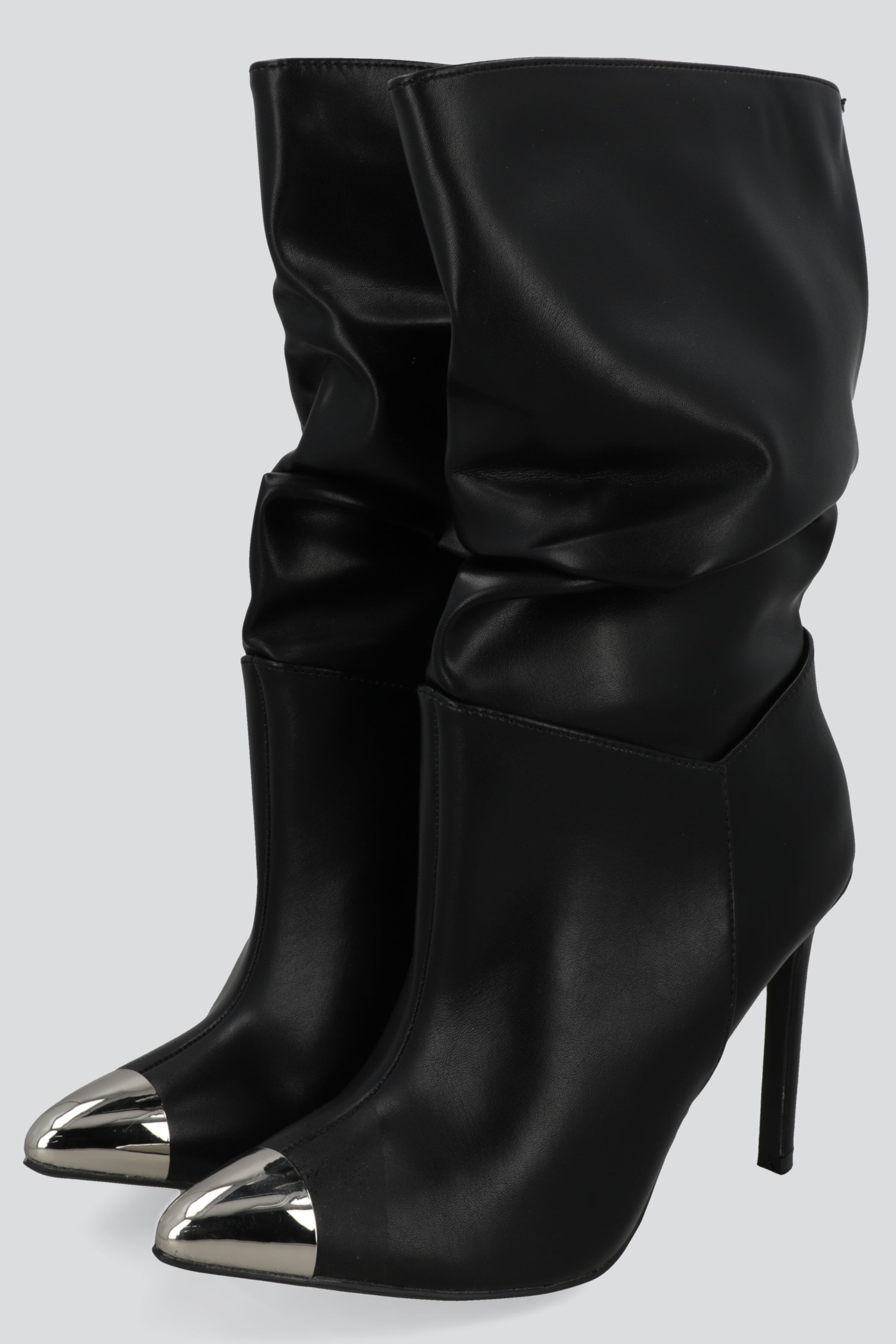 Bota slouchy midi punta metalica NEGRO