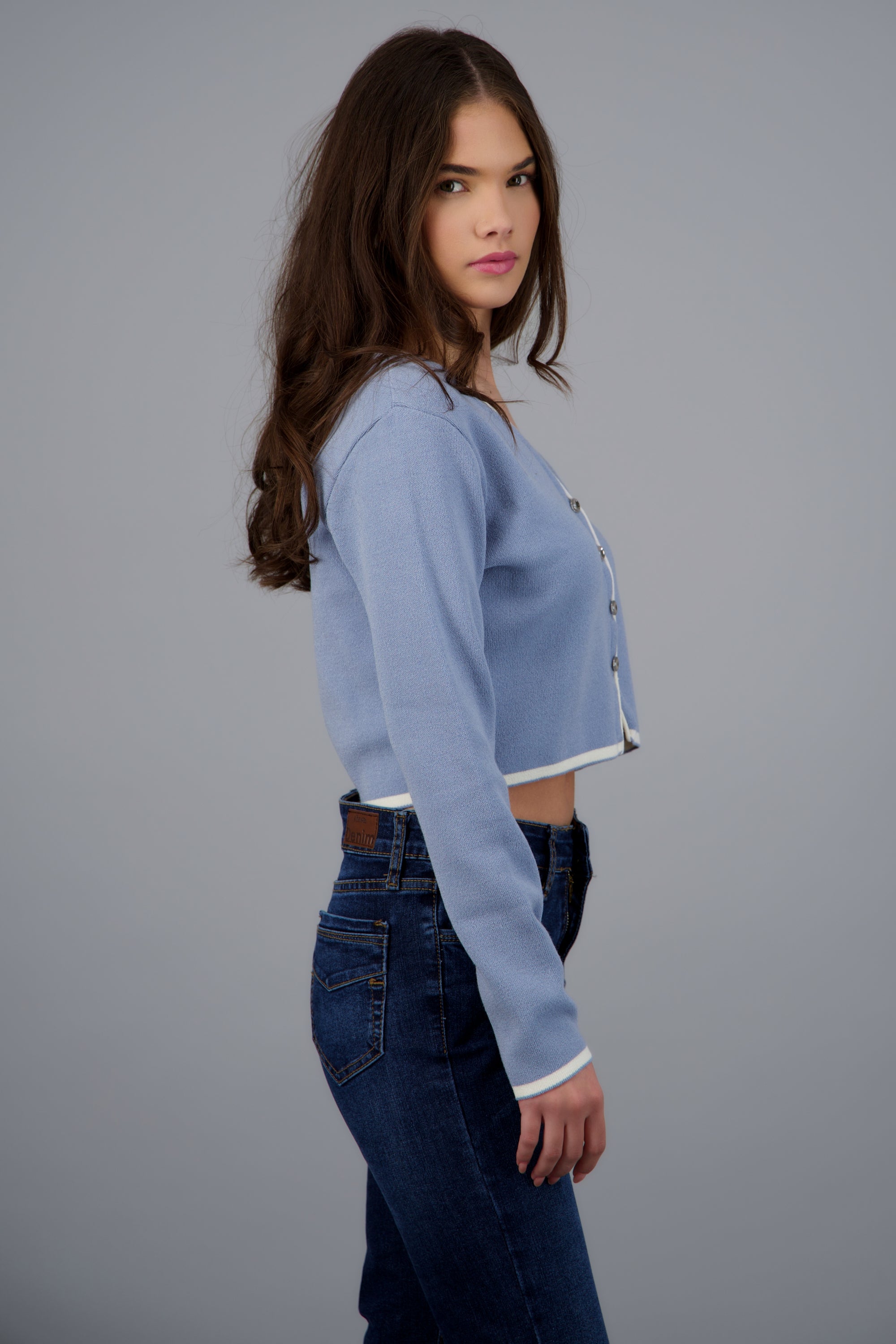 Cardigan botones detalle contraste AZUL PASTEL