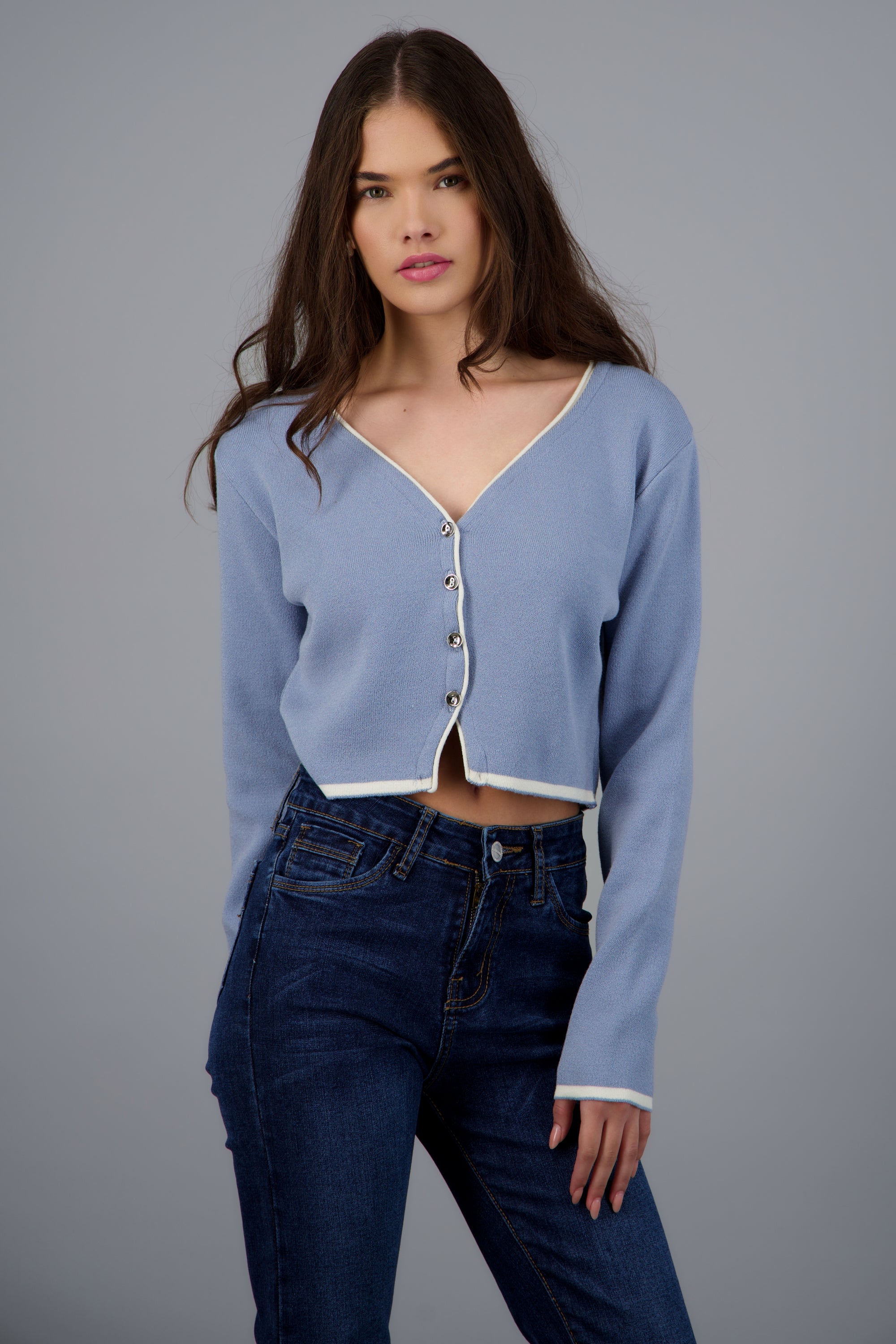 Cardigan botones detalle contraste AZUL PASTEL