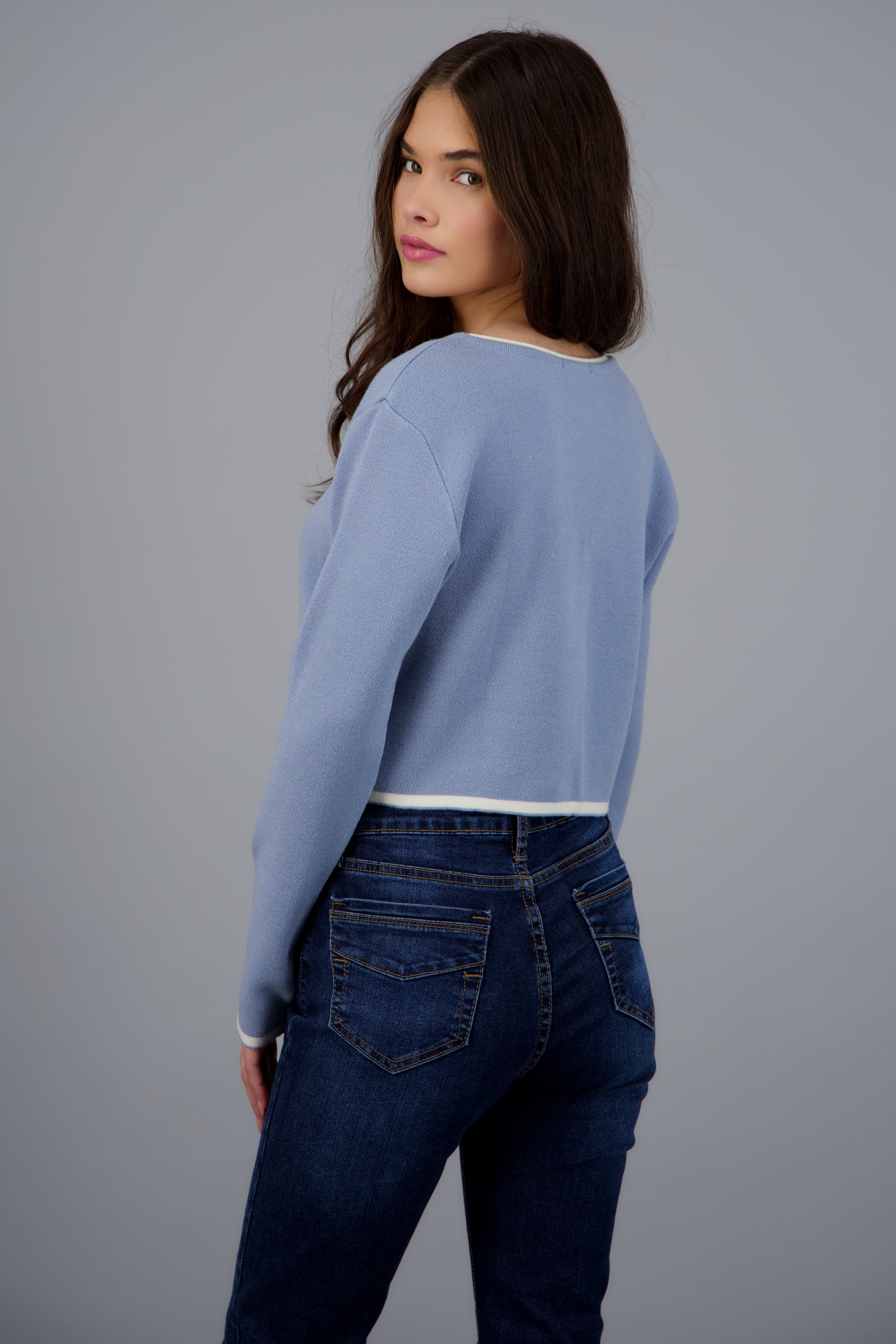 Cardigan botones detalle contraste AZUL PASTEL