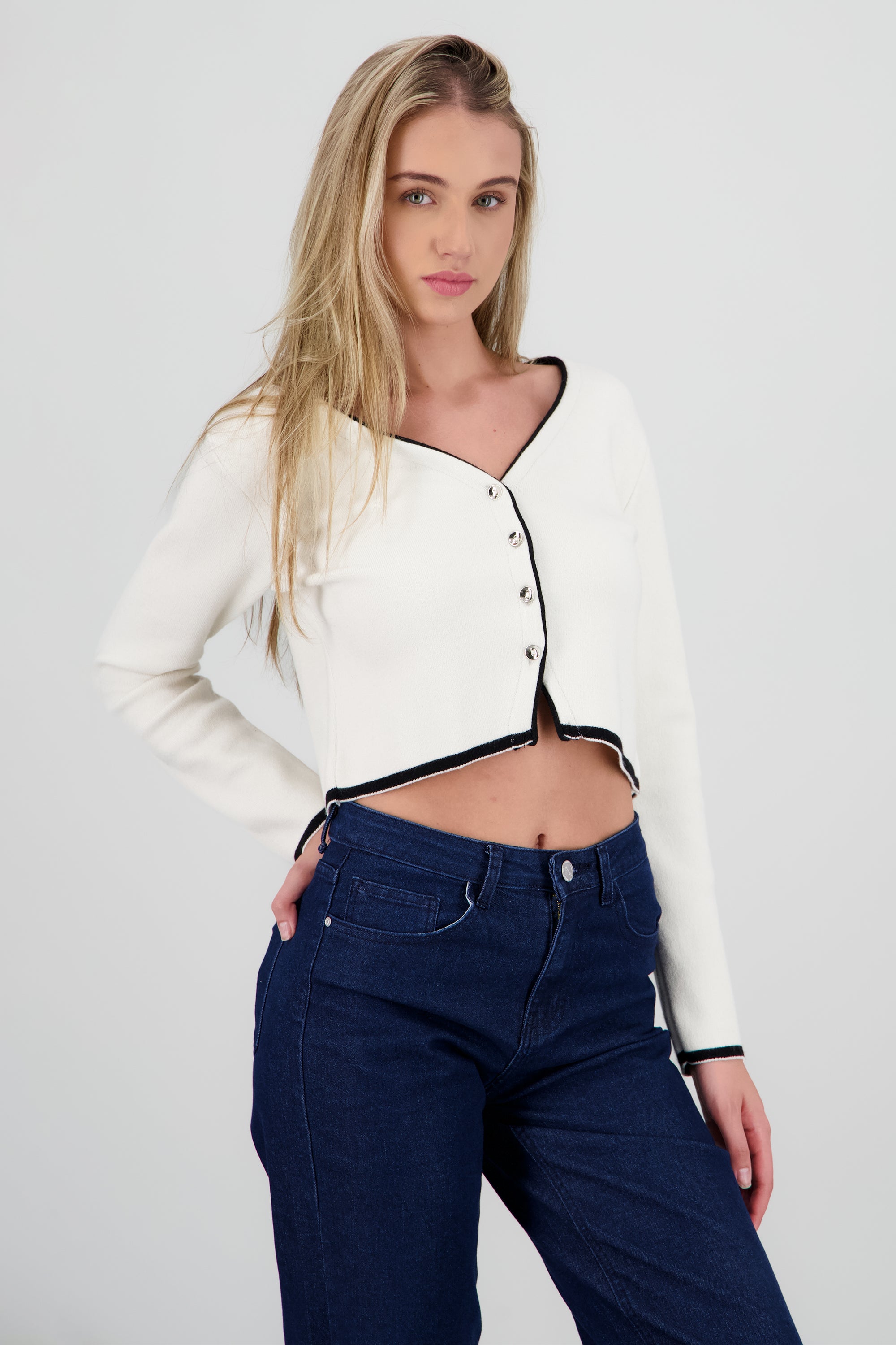 Cardigan botones detalle contraste BLANCO