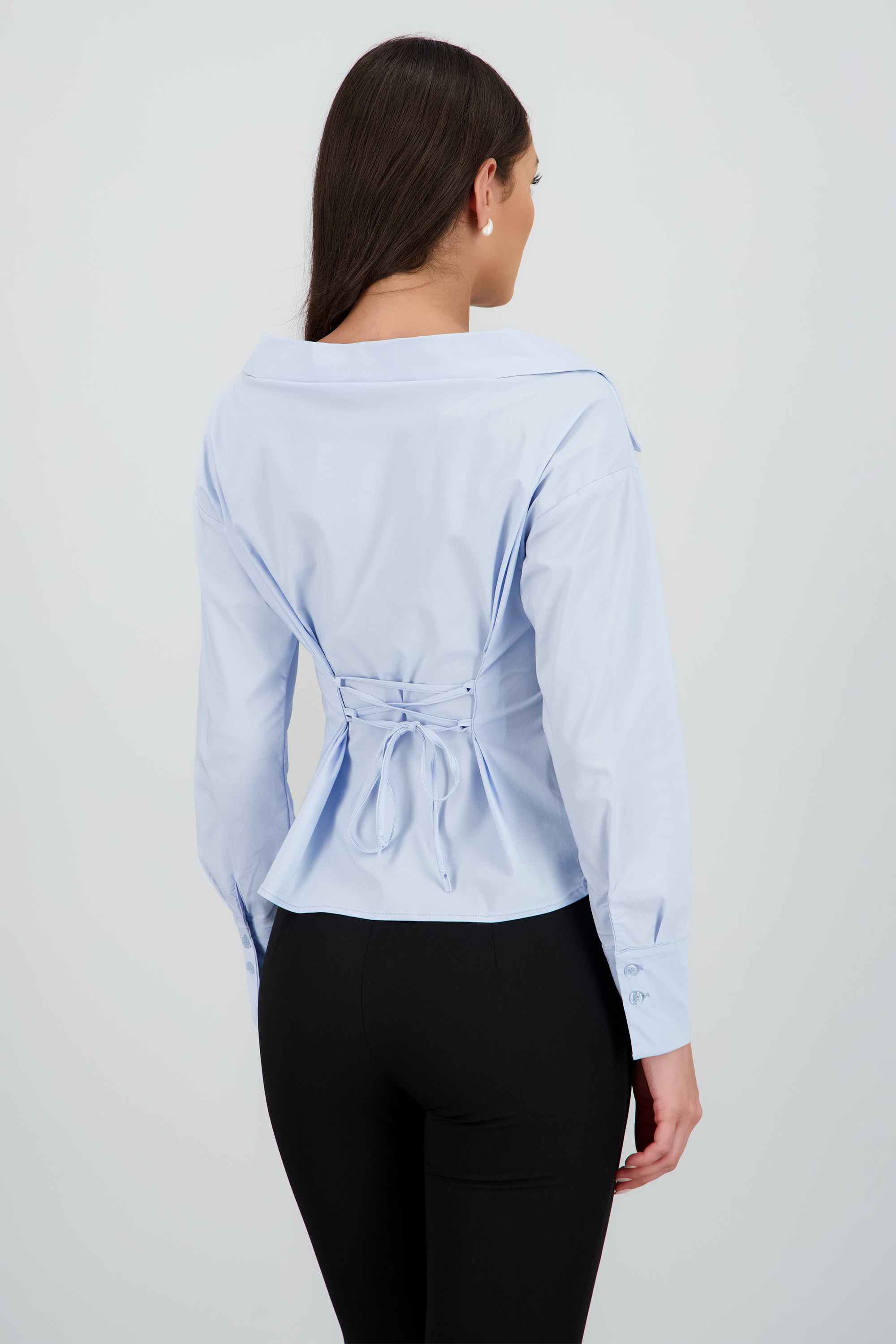 Camisa jareta espalda AZUL CIELO