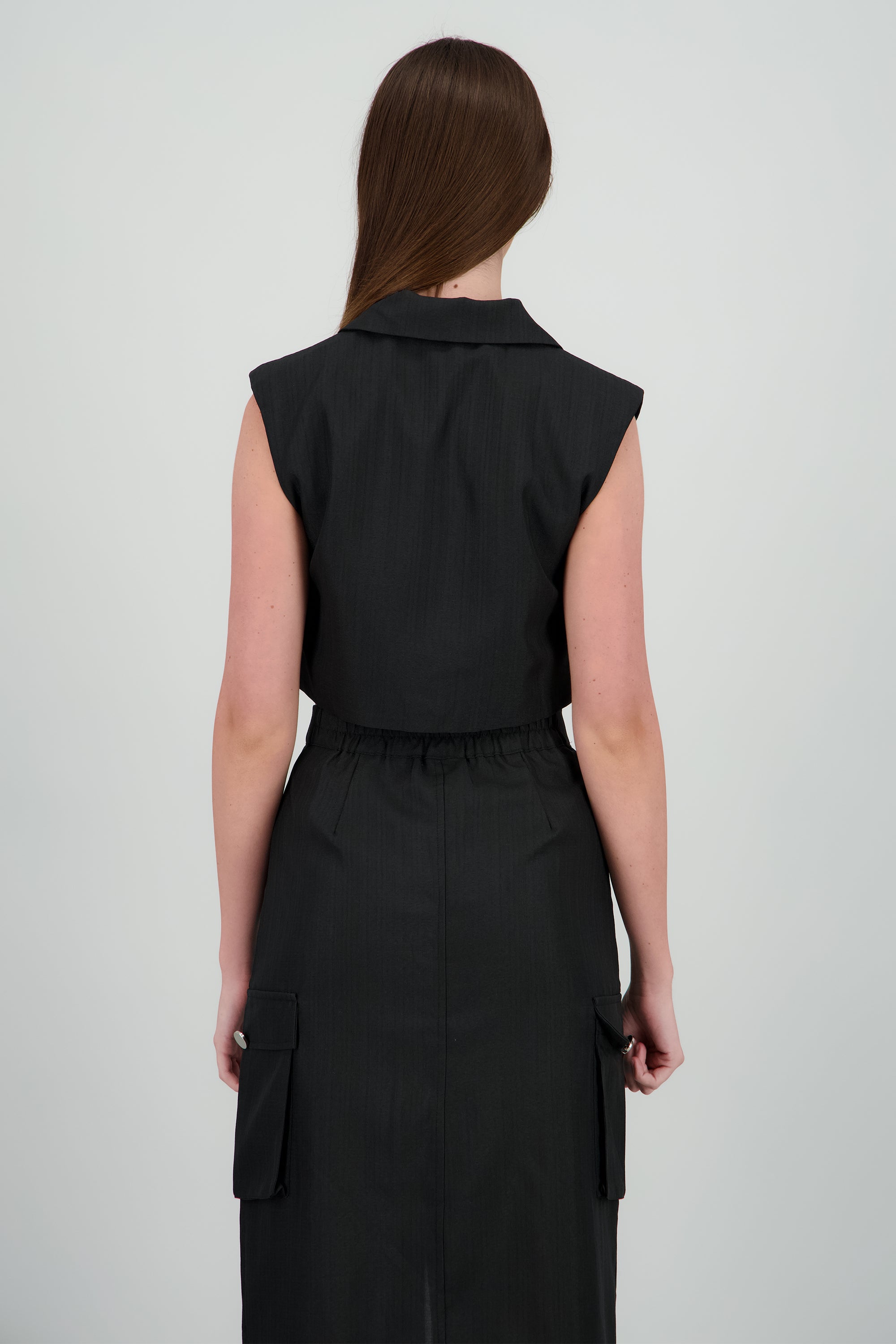 Chaleco corto con solapas NEGRO