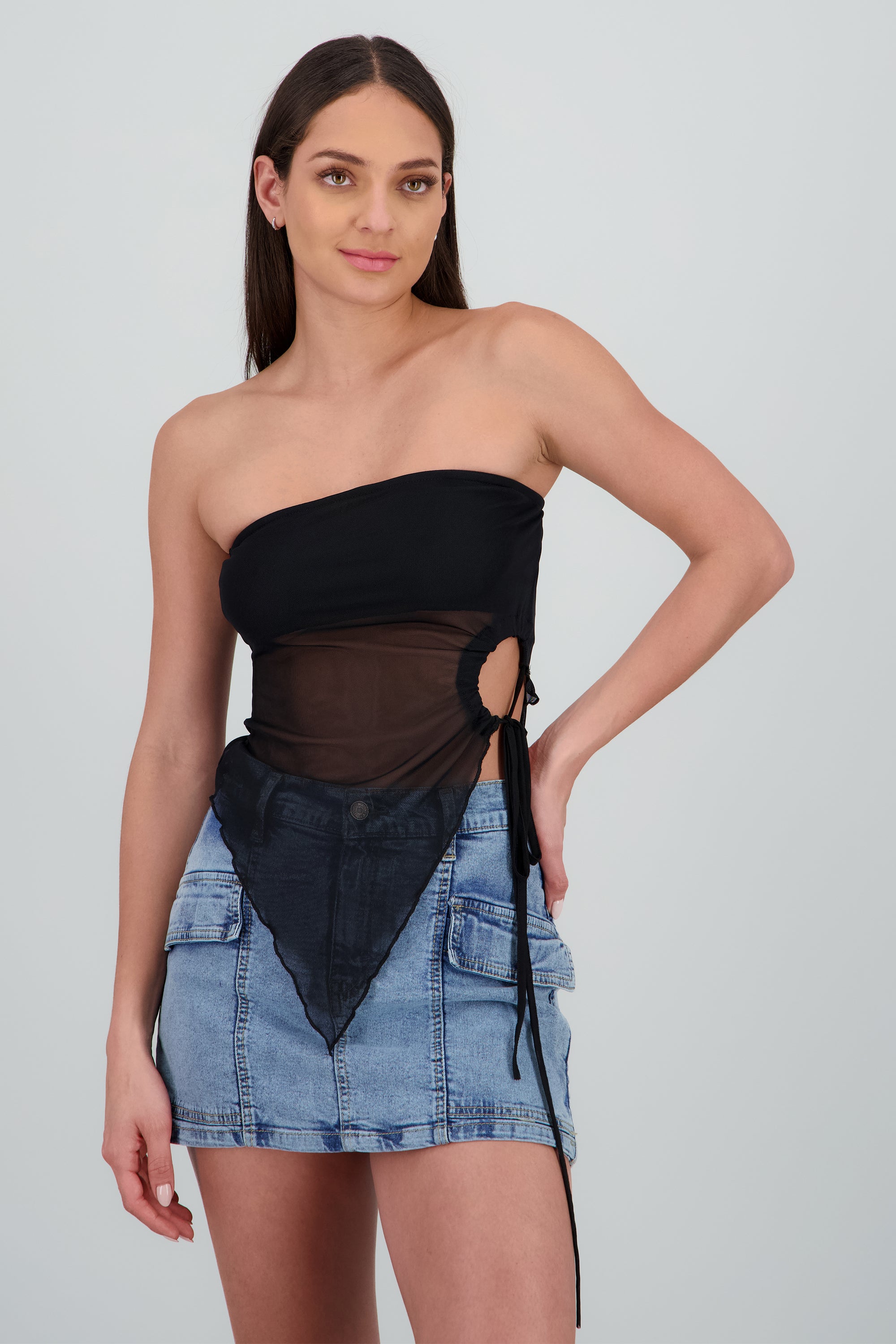 Top strapless de mesh liso NEGRO