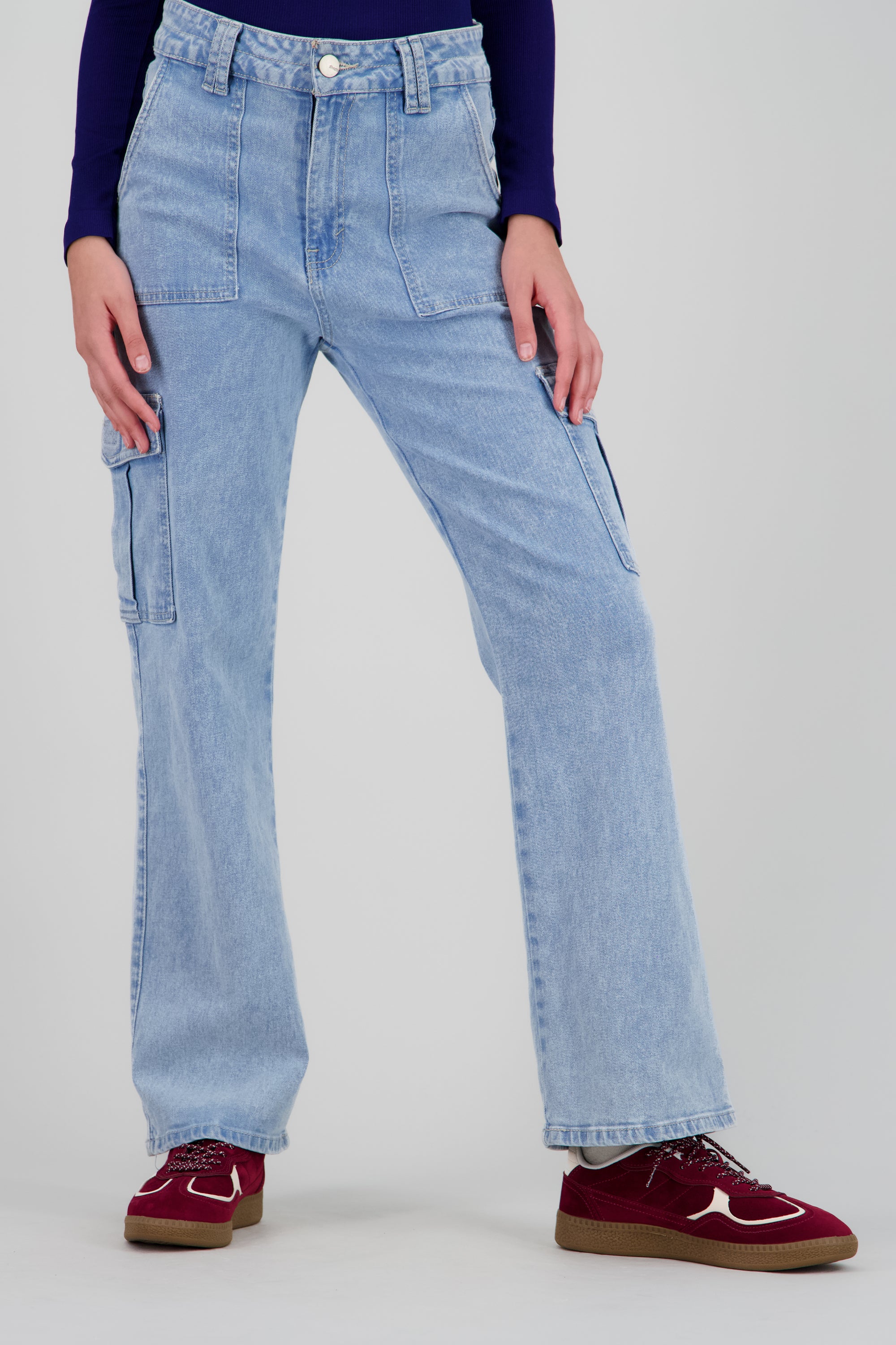 Tenis durazno detalle encaje VINO