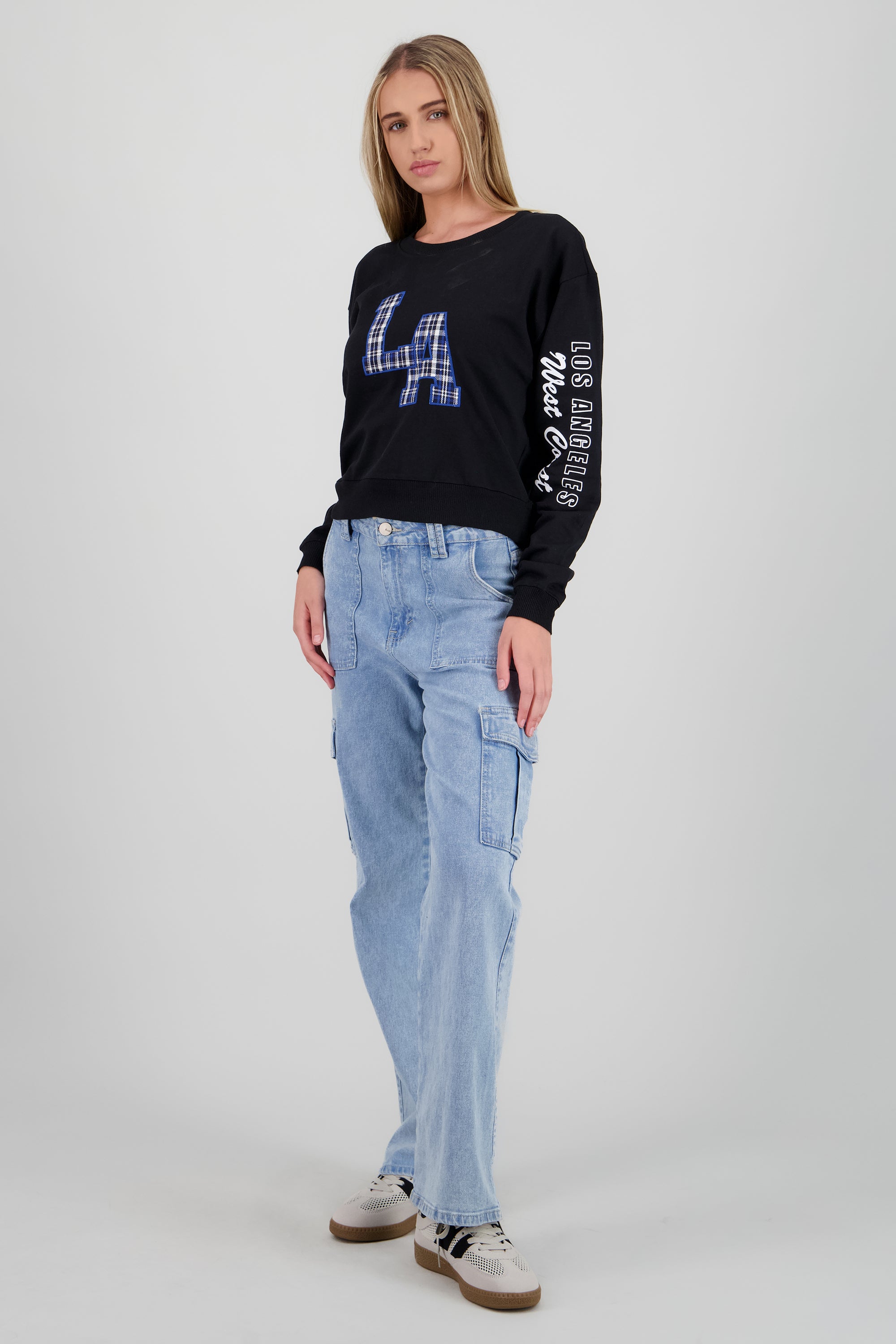 Tenis casual dos lineas detalle red TAUPE