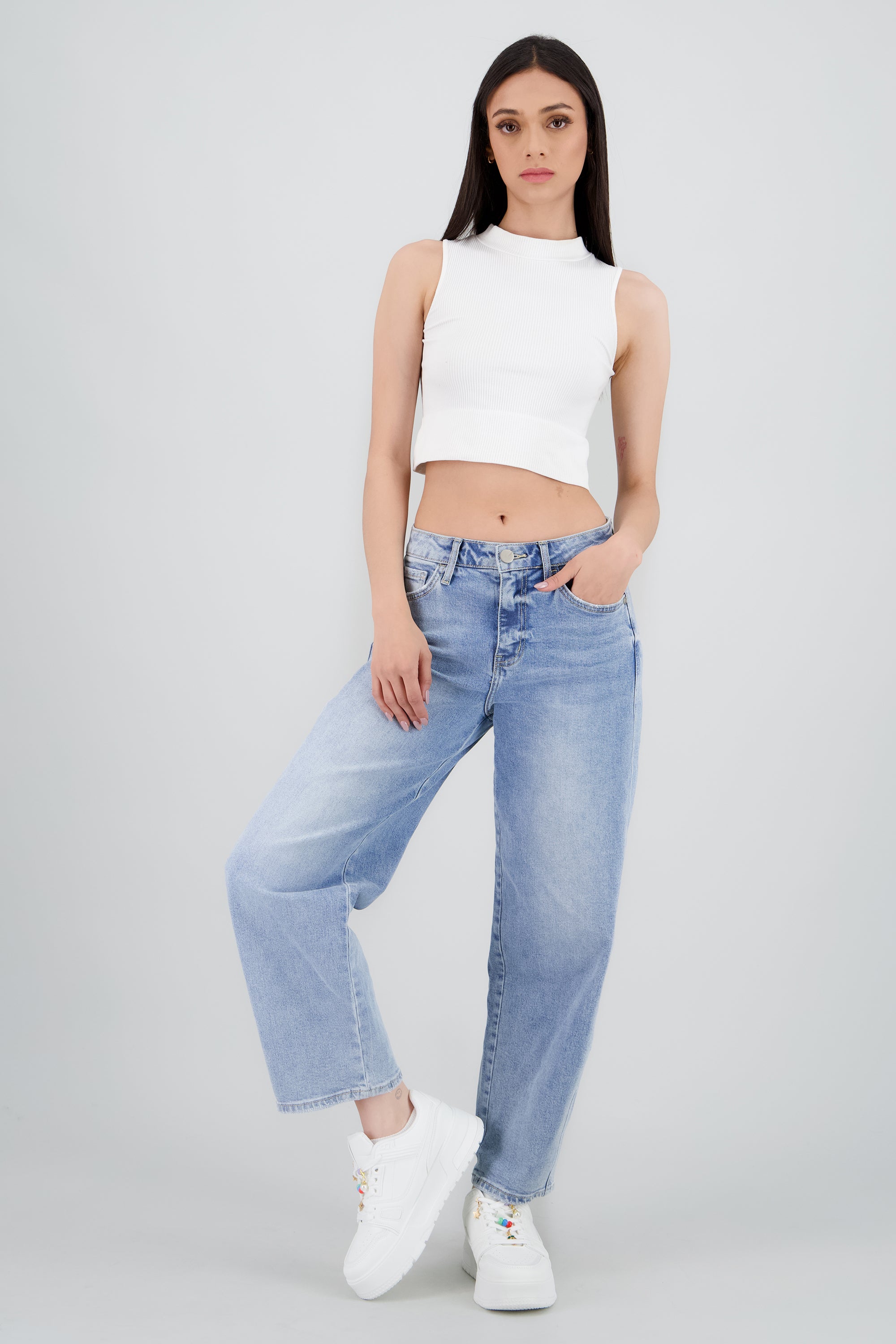 Tenis plataforma charms BLANCO COMBO