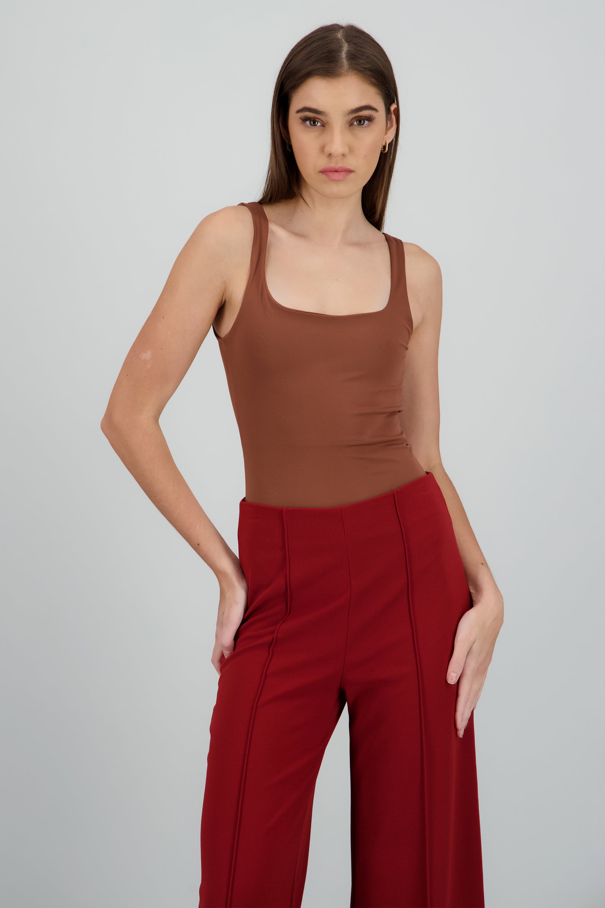 Bodysuit liso de tirantes CHOCOLATE