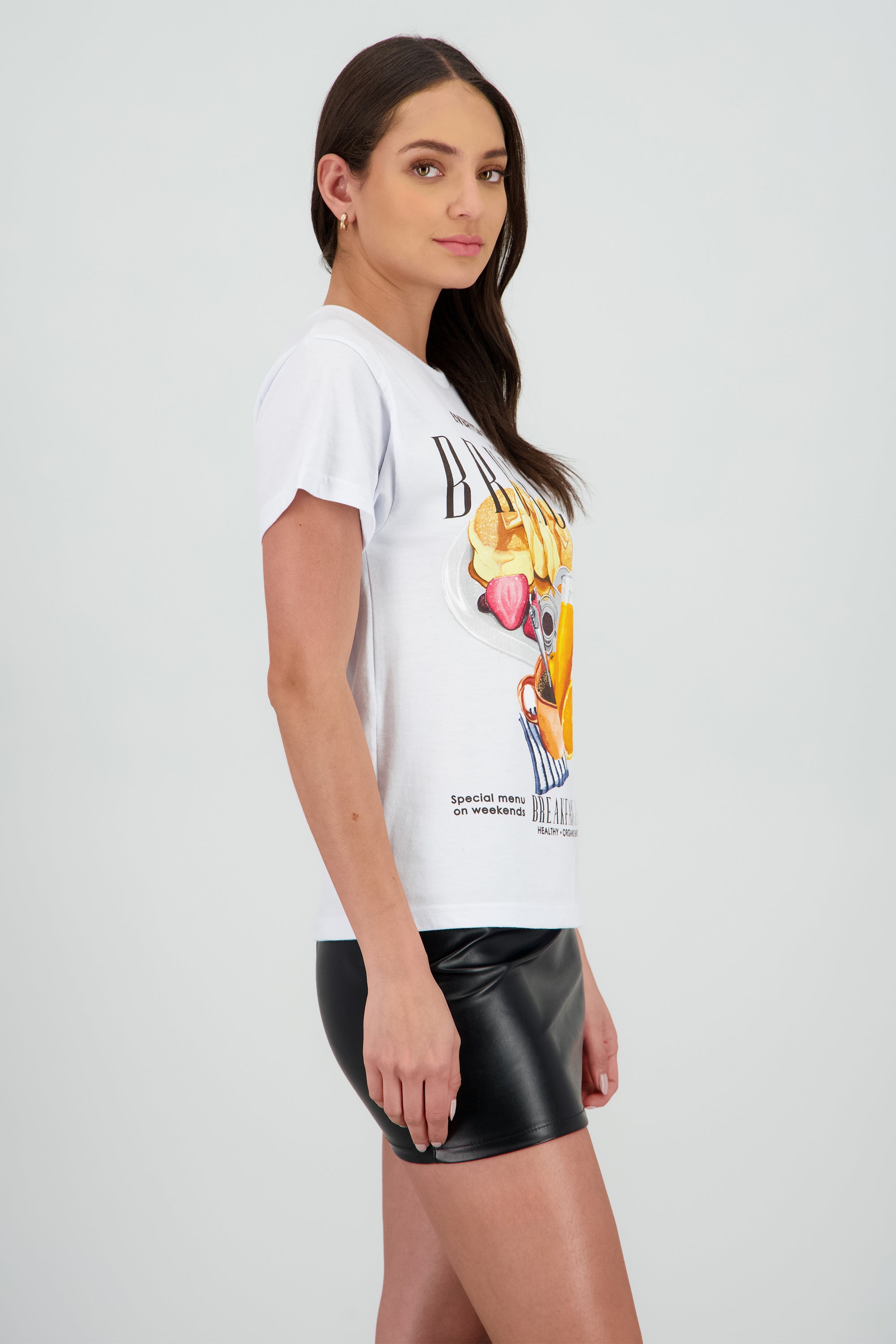Playera manga corta estampado brunch BLANCO
