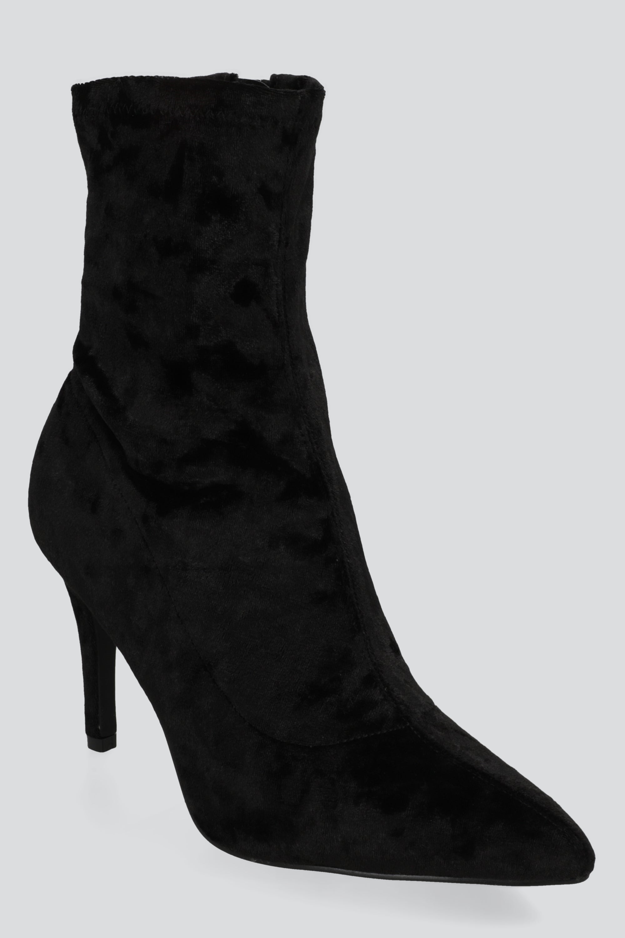 Botin pointy tacon alto terciopelo NEGRO