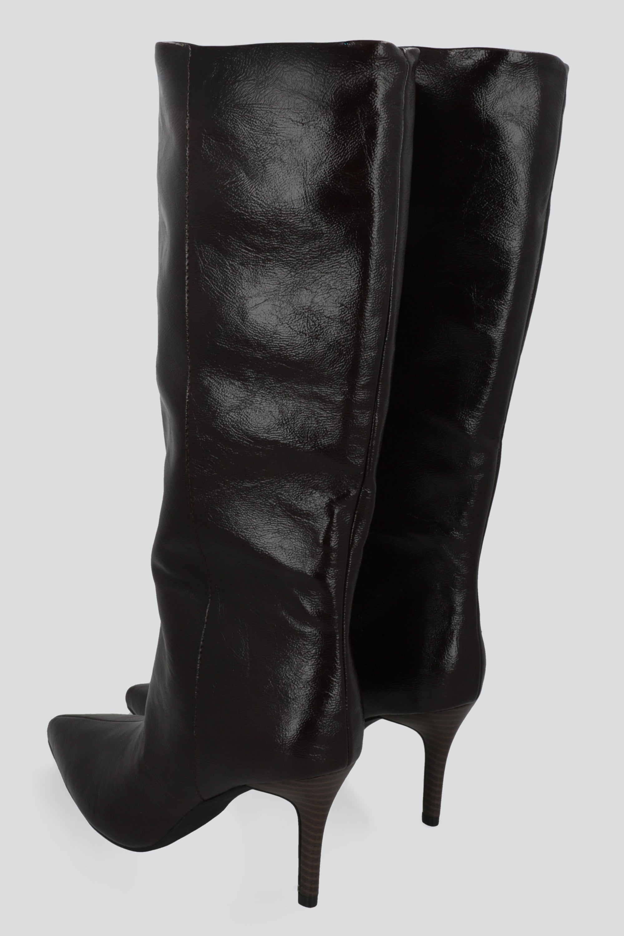 Bota alta pointy tacon kitten CIRUELA