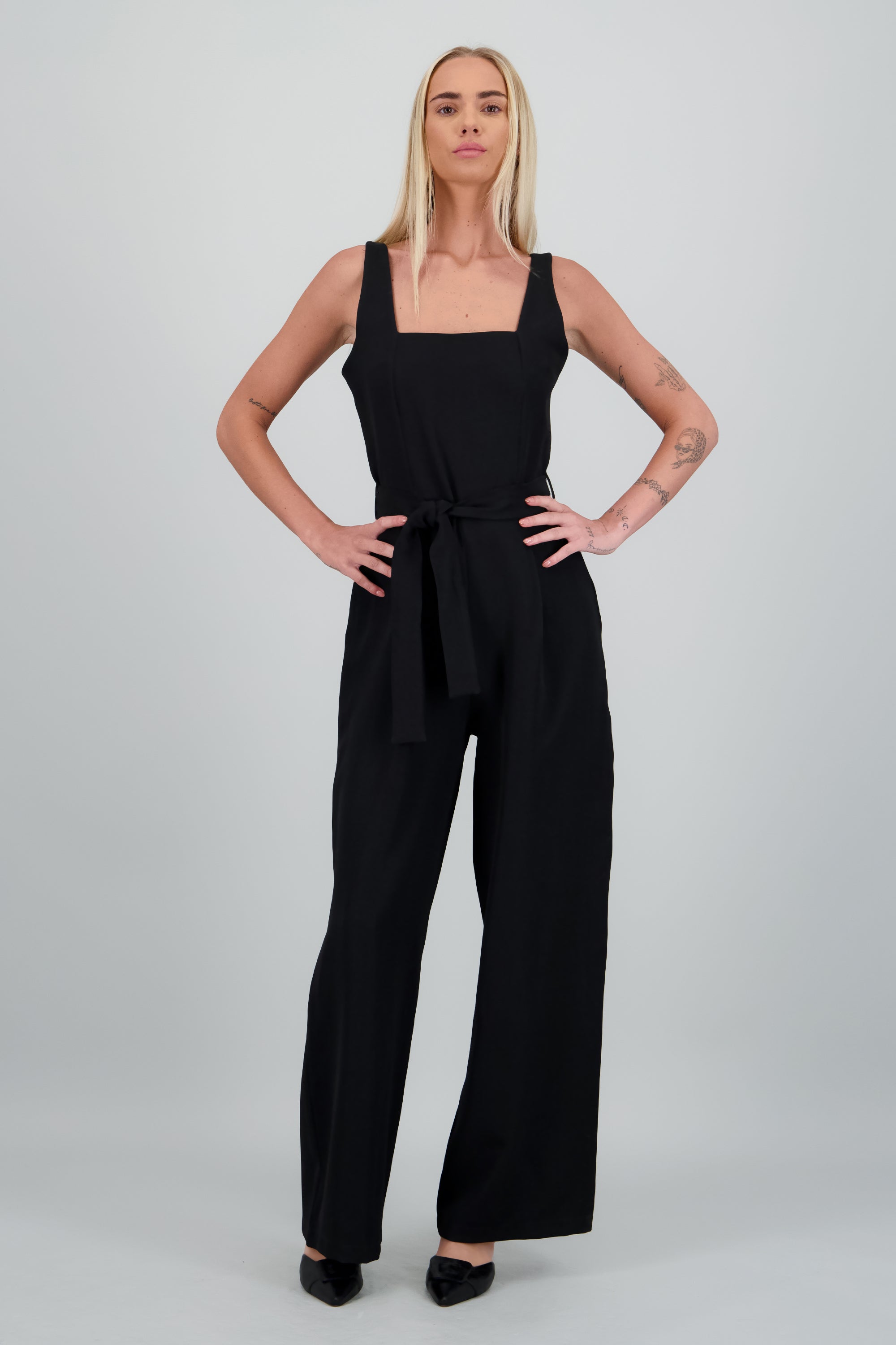 Tacon pointy kitten hebilla NEGRO