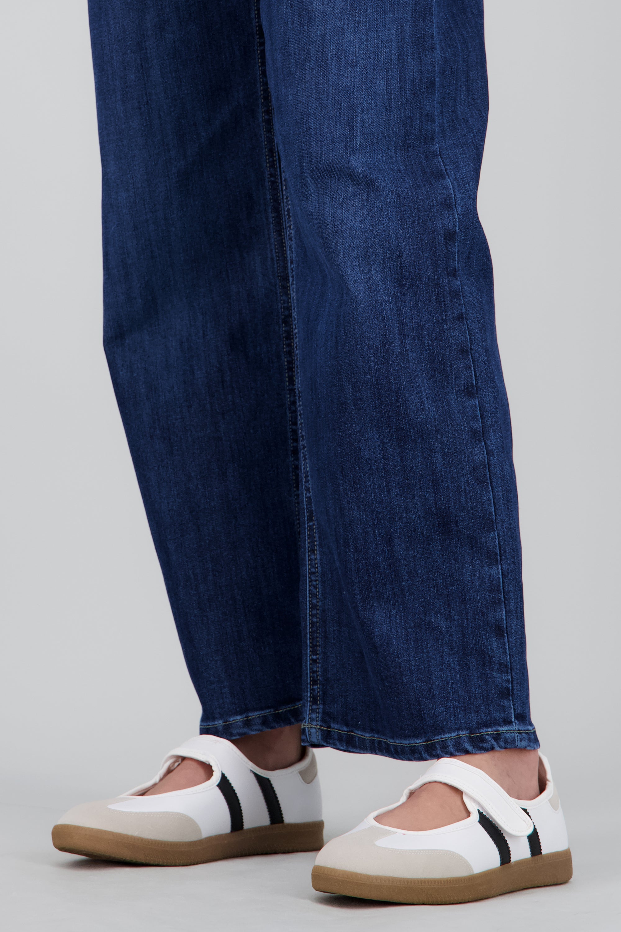 Tenis flat dos lineas NEGRO