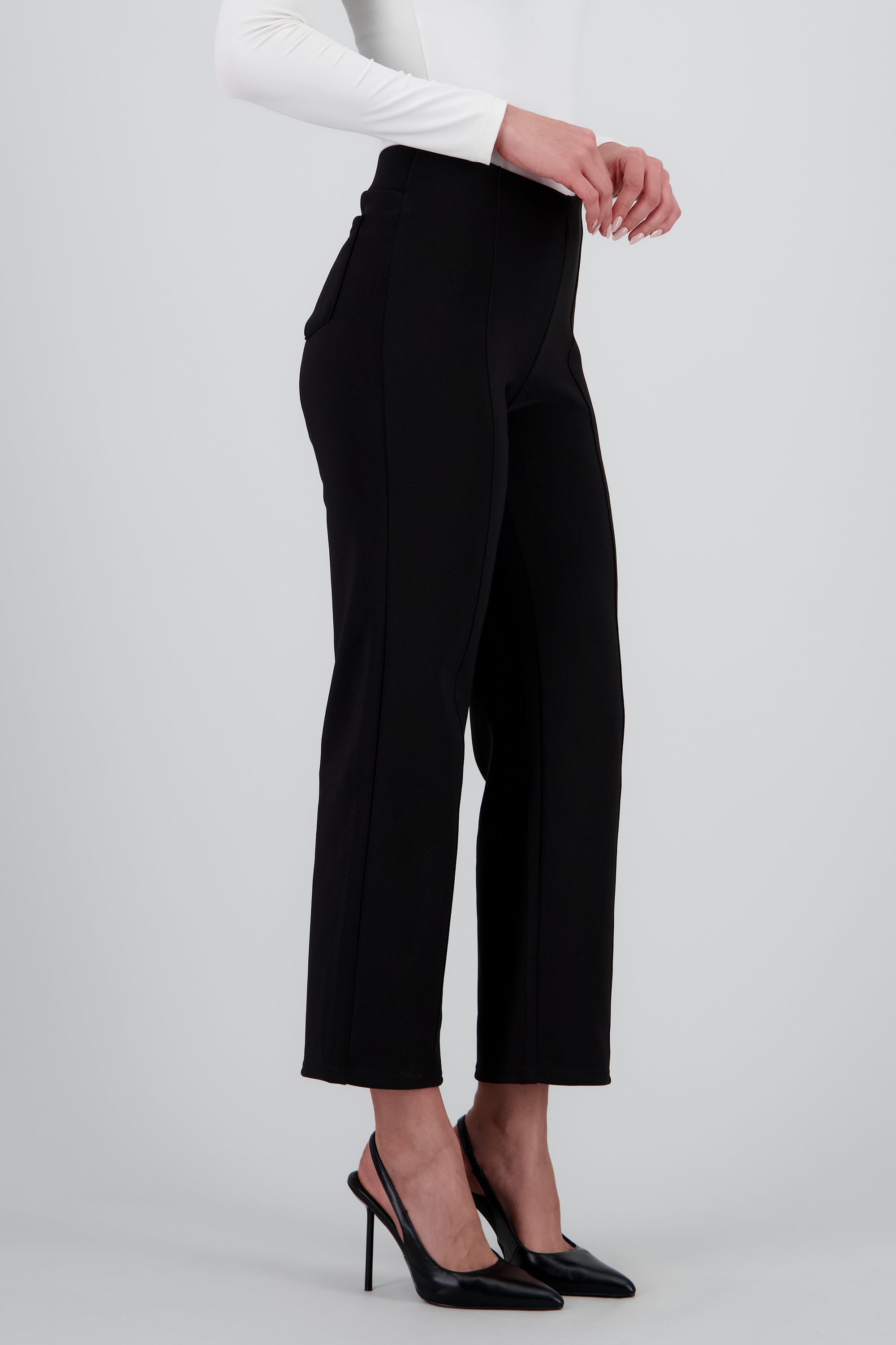 Pantalon straight con pinzas NEGRO