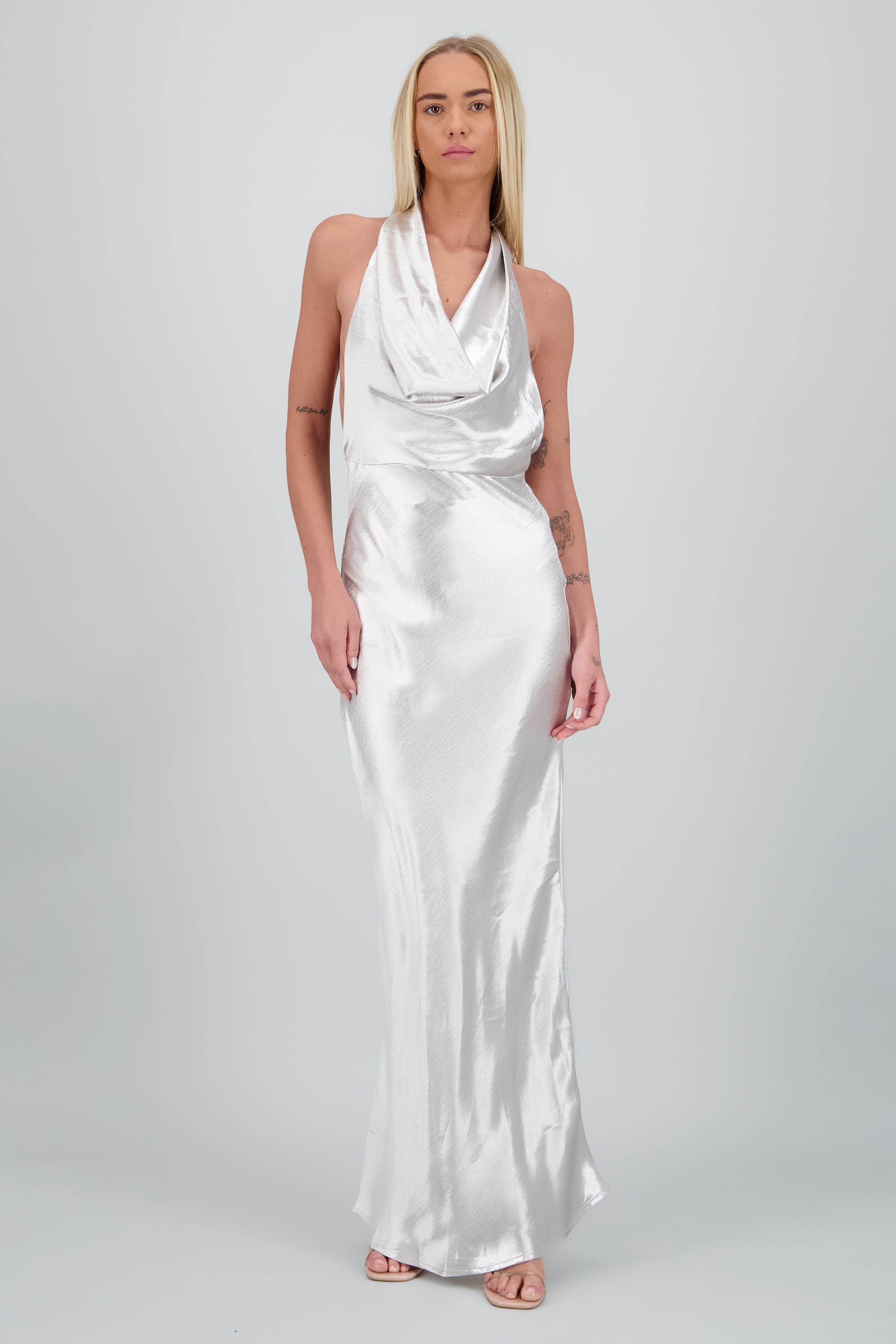 Vestido cuello cascada espalda abierta PLATA