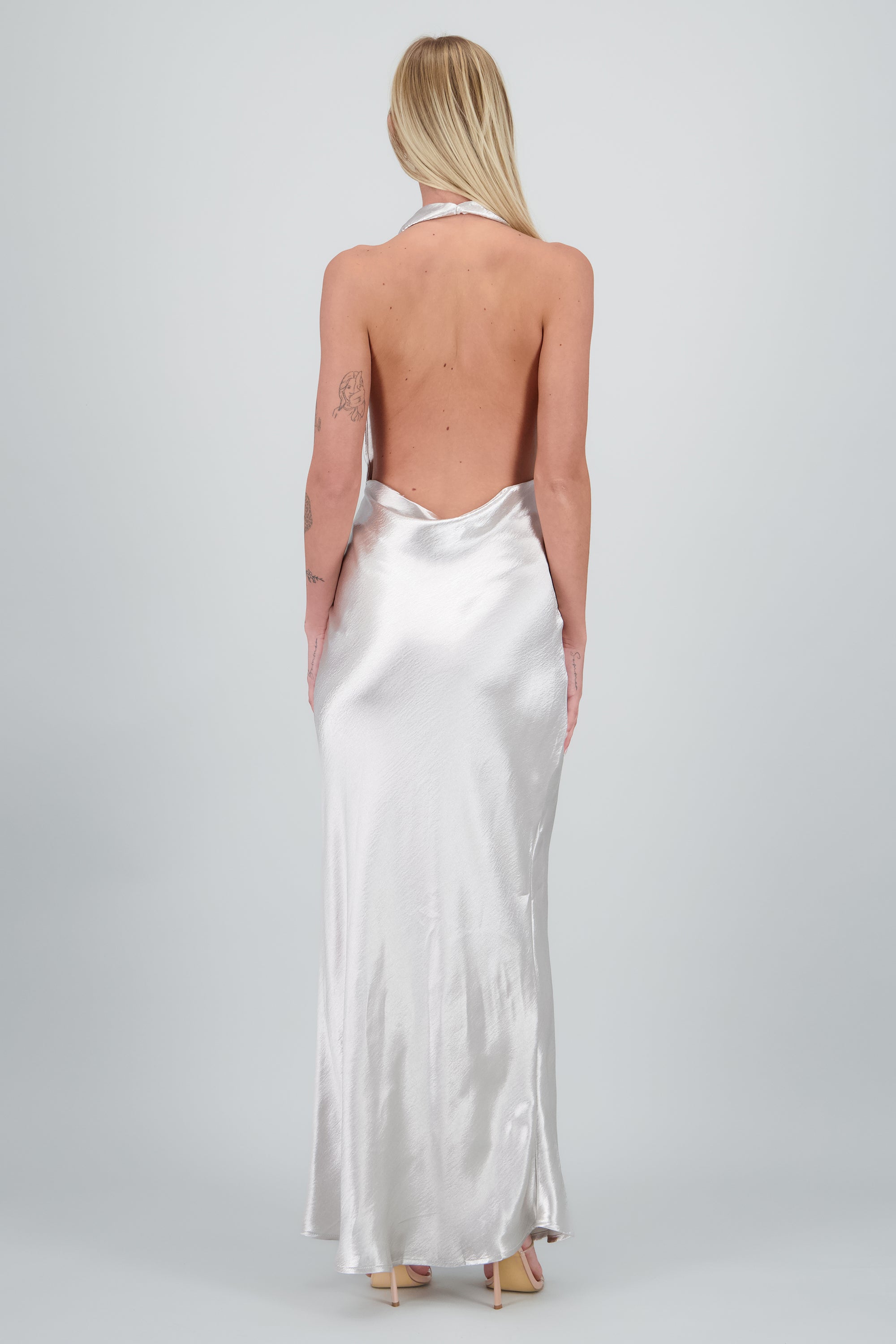 Vestido cuello cascada espalda abierta PLATA