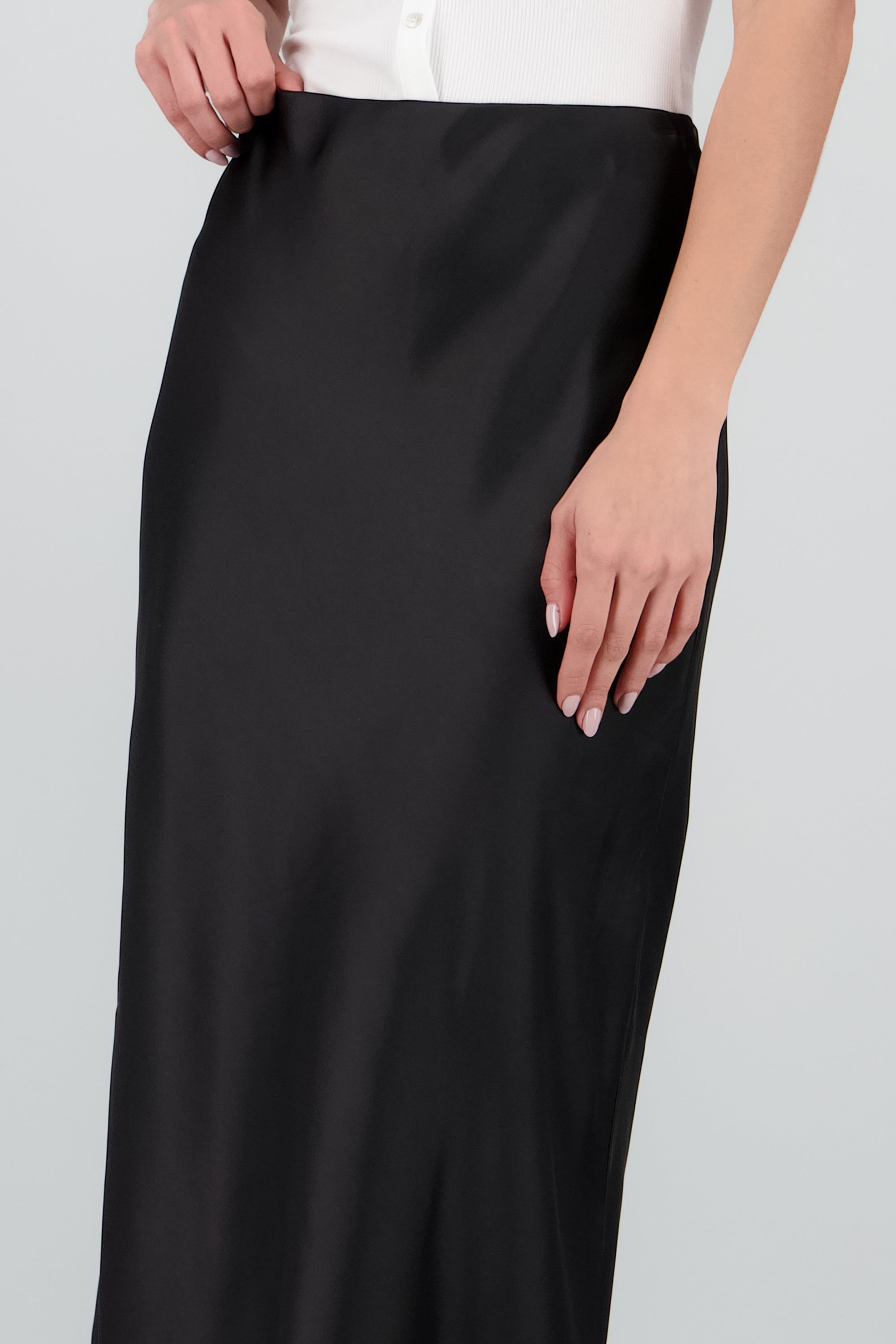 Falda satin maxi lisa NEGRO