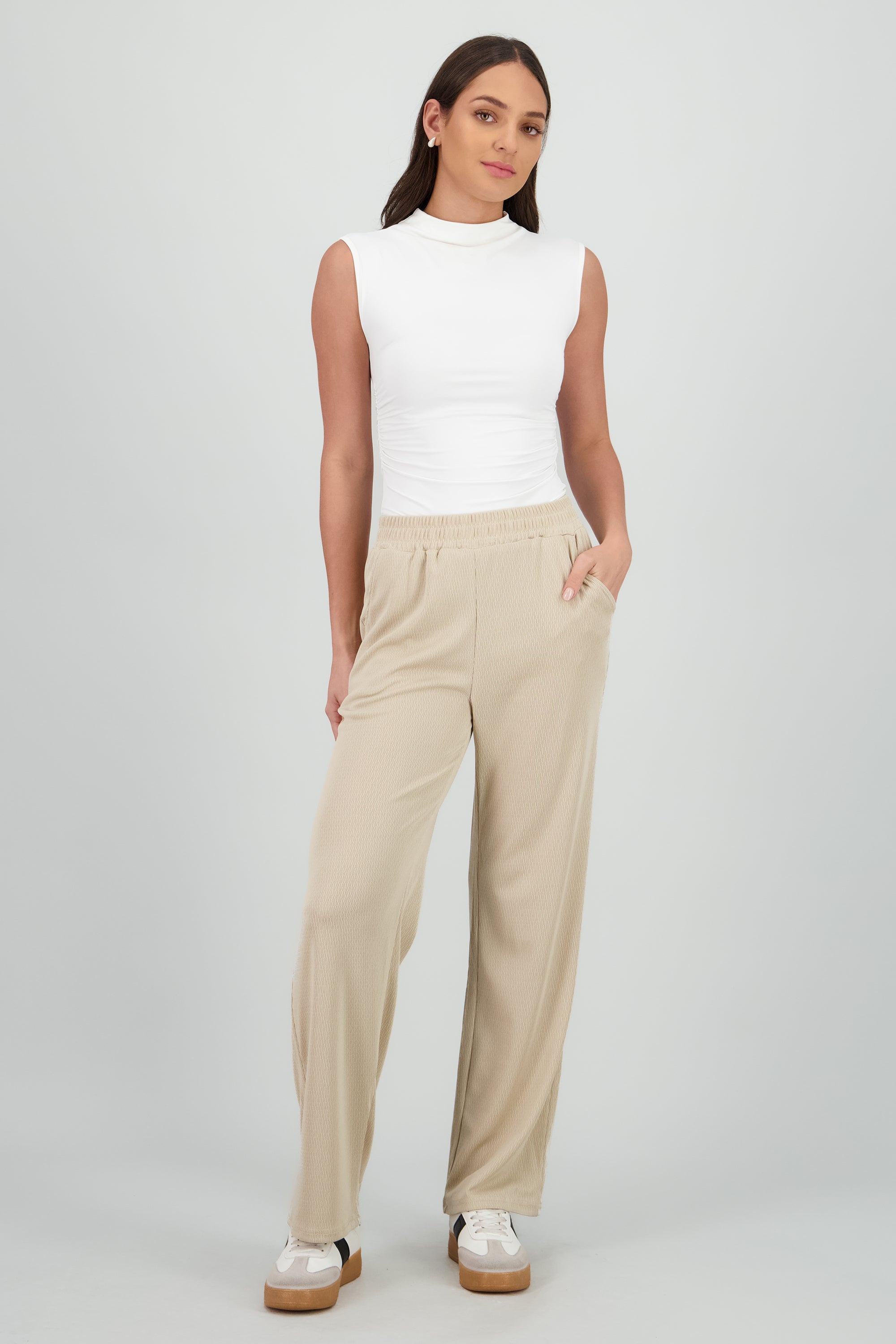 Pantalon textura con bolsas ARENA