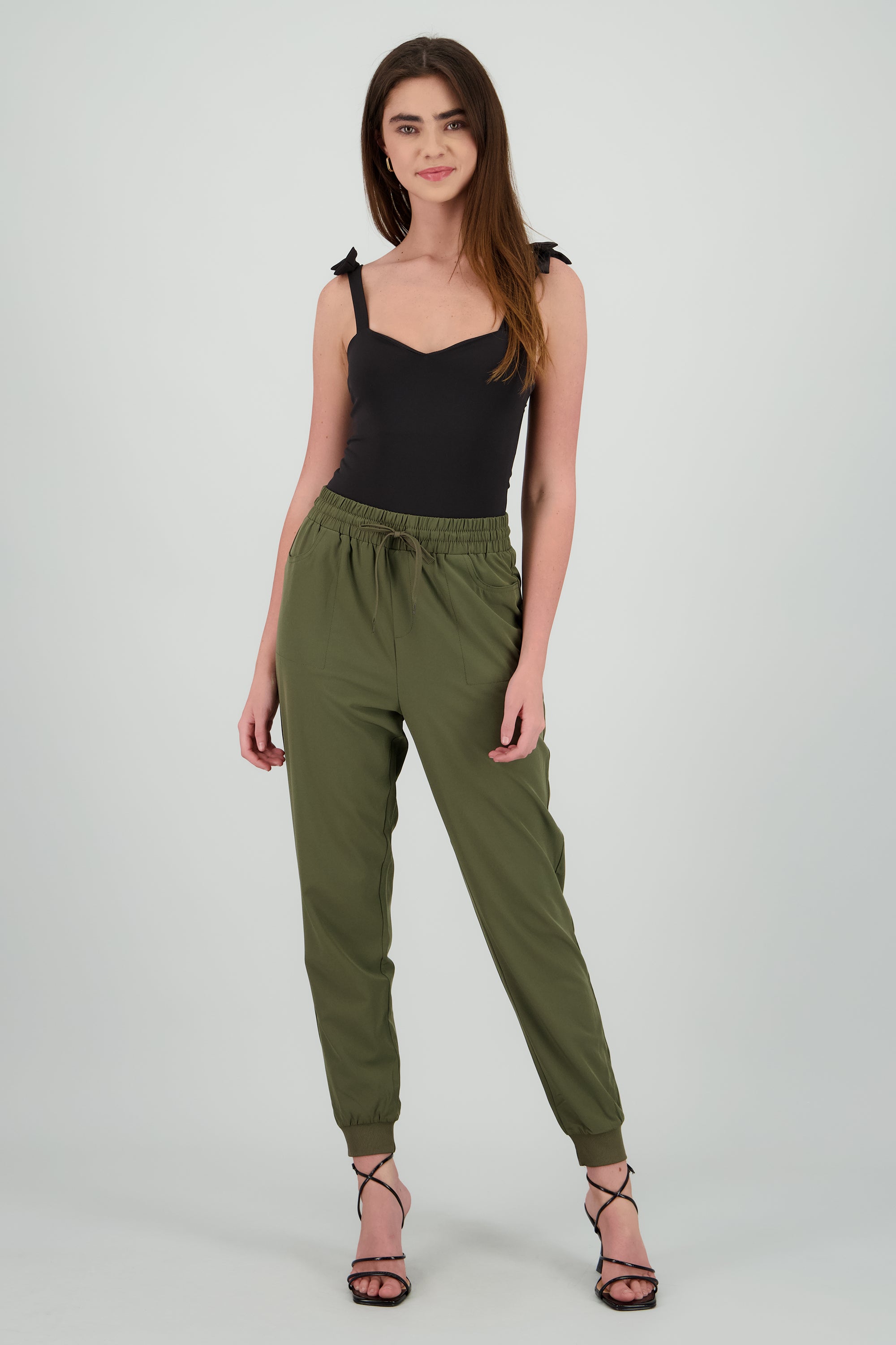 Jogger liso resorte OLIVO