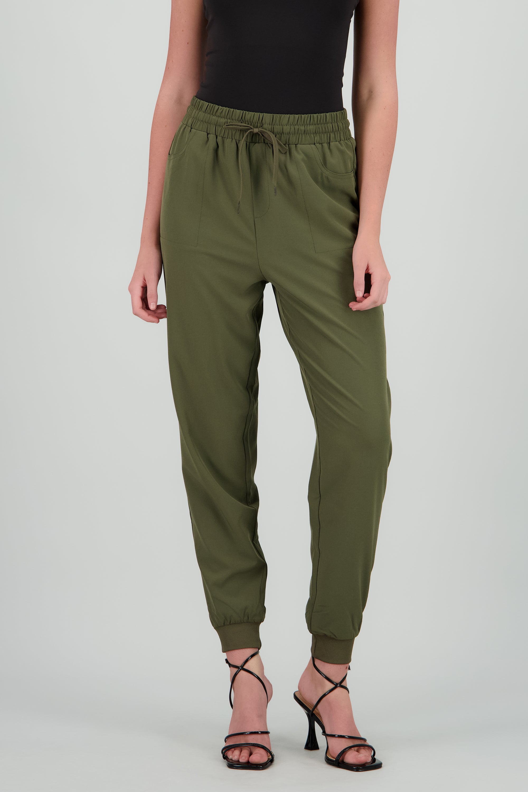 Jogger liso resorte OLIVO