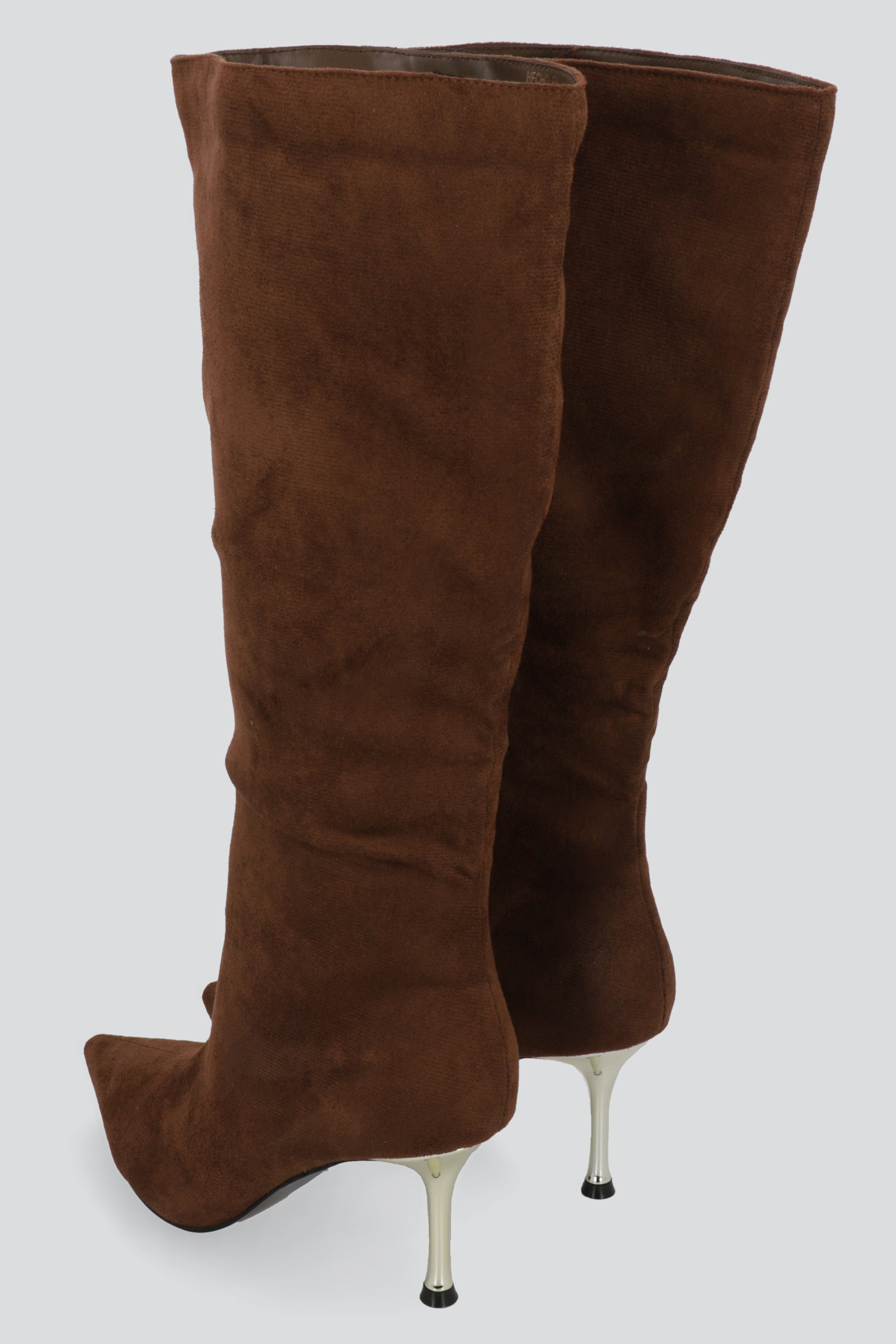 Bota tacon transparente pelo CAFE