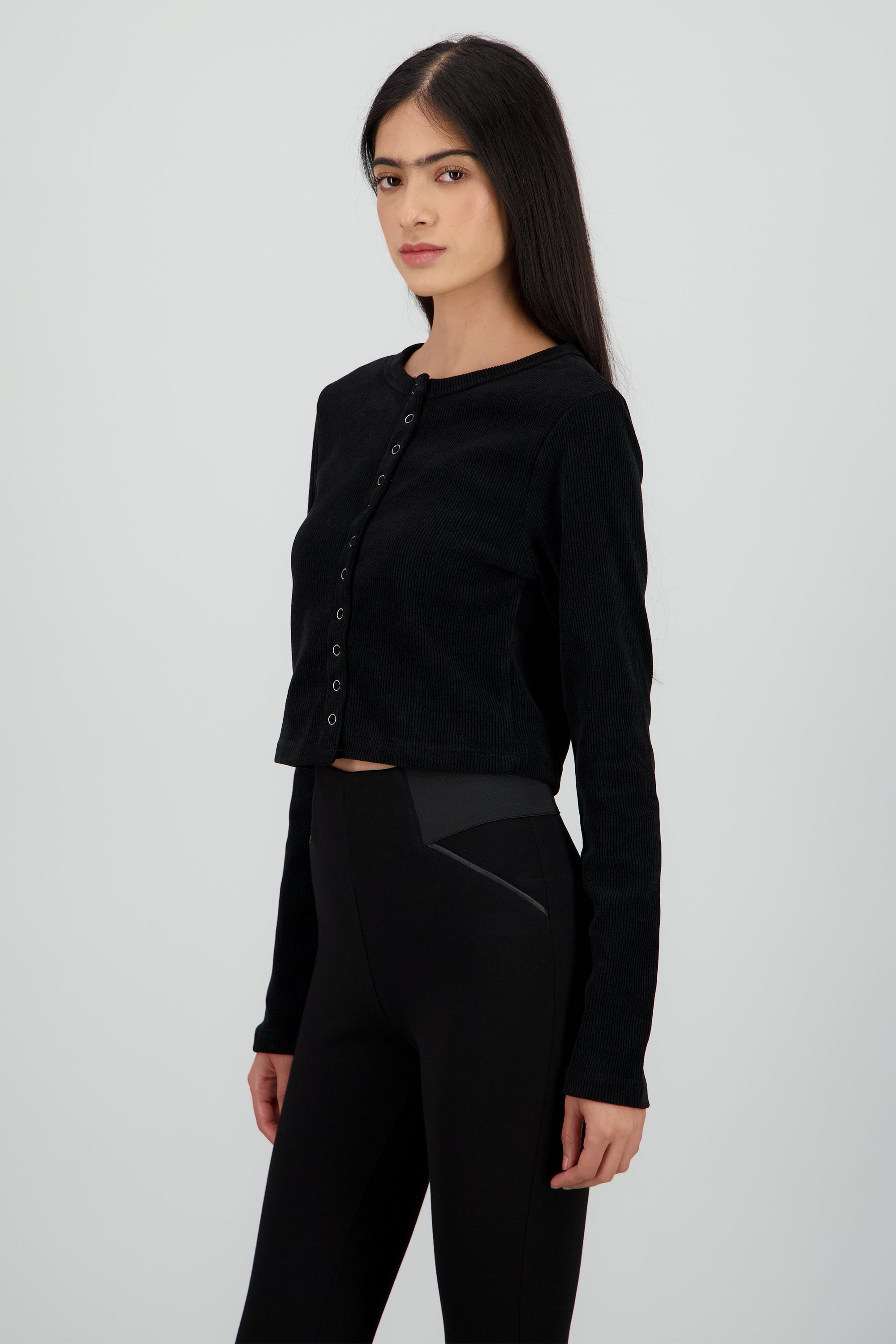 Sueter botones presion NEGRO