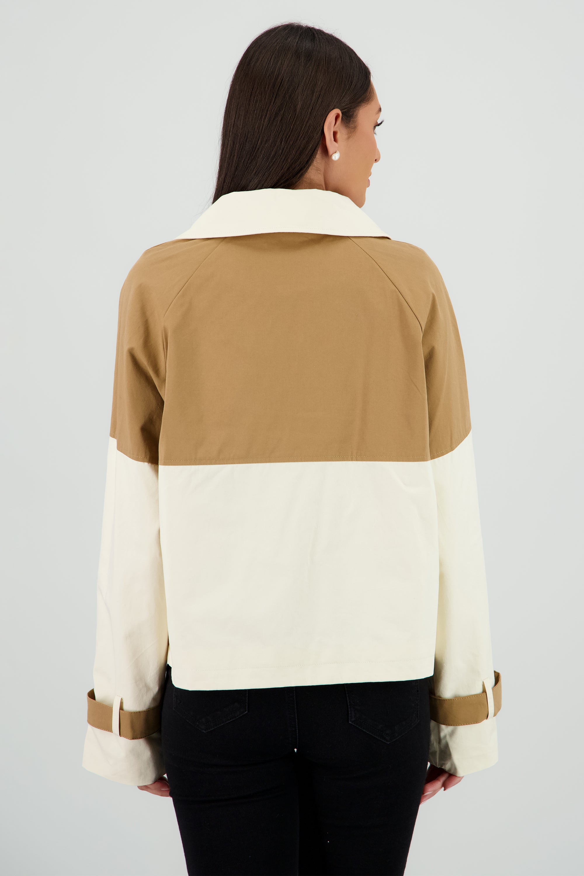Gabardina crop detalle contraste mangas KHAKI COMBO