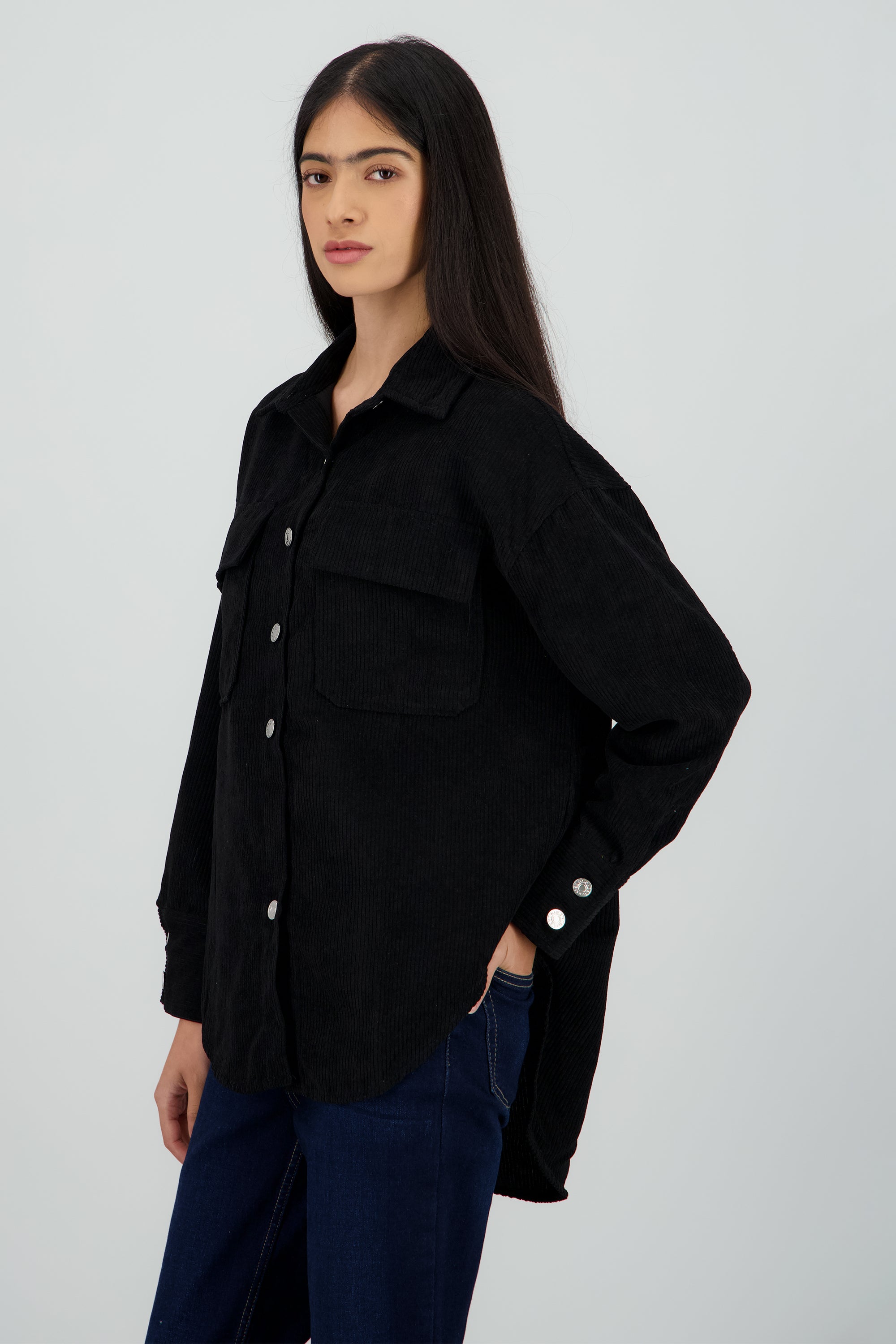 Sobrecamisa oversized pana NEGRO