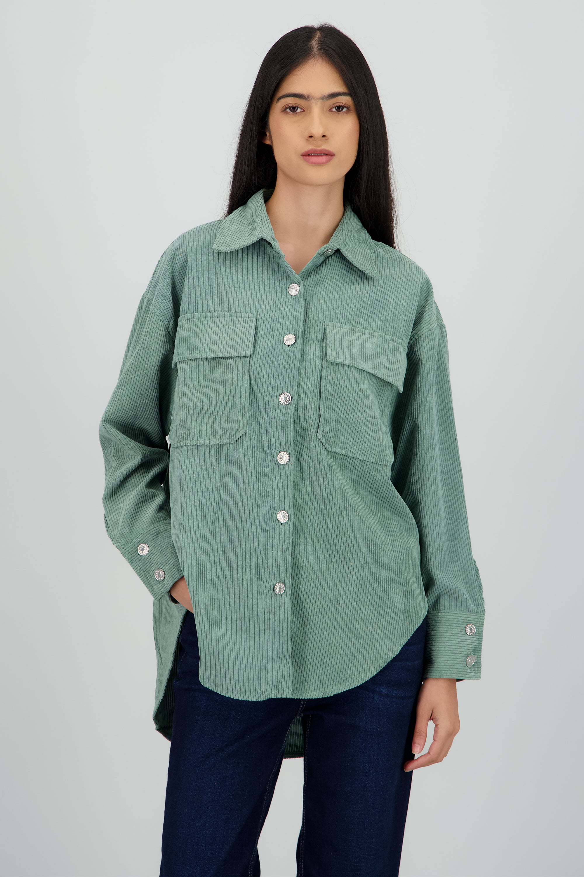 Sobrecamisa oversized pana MENTA