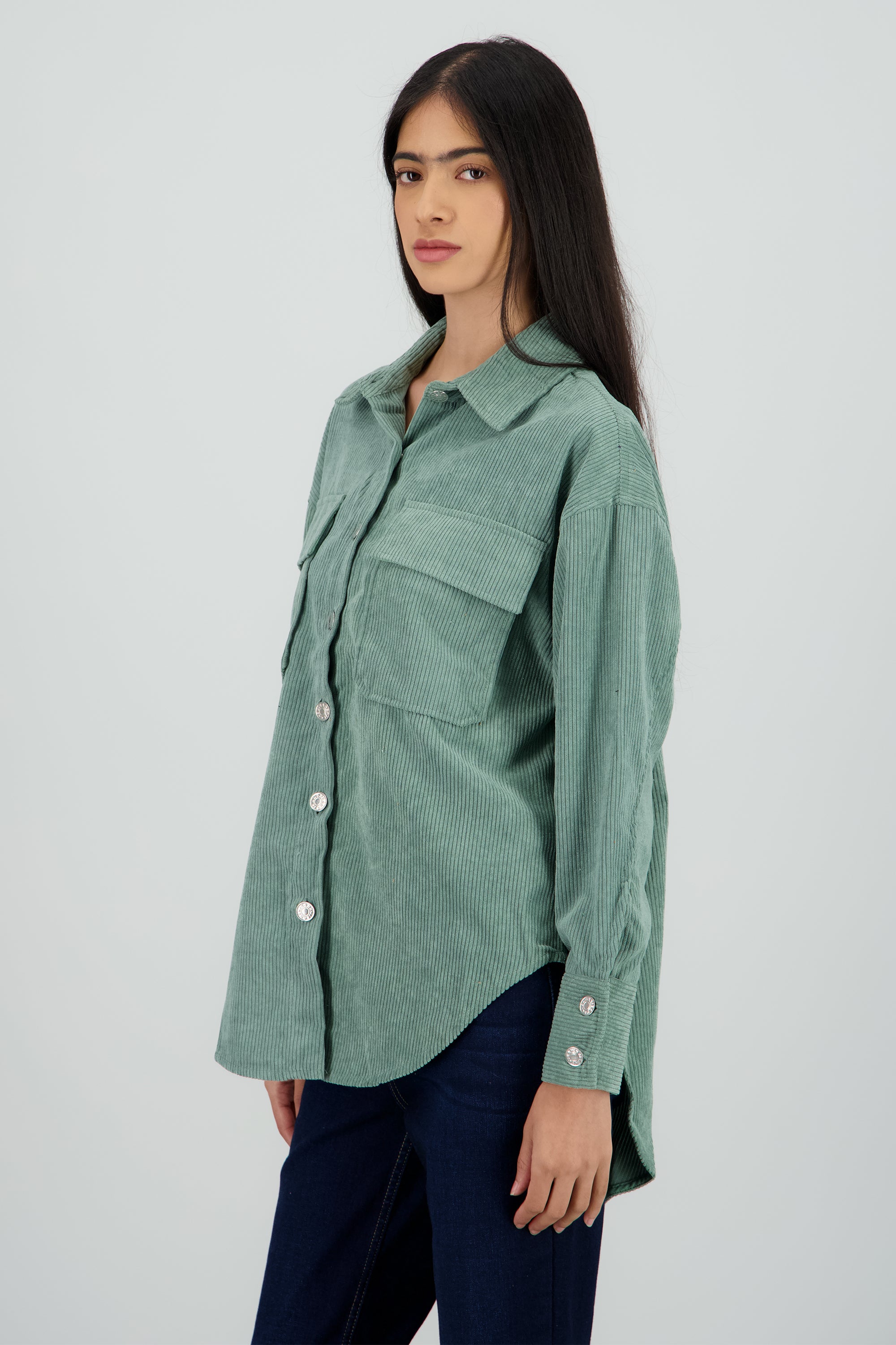 Sobrecamisa oversized pana MENTA