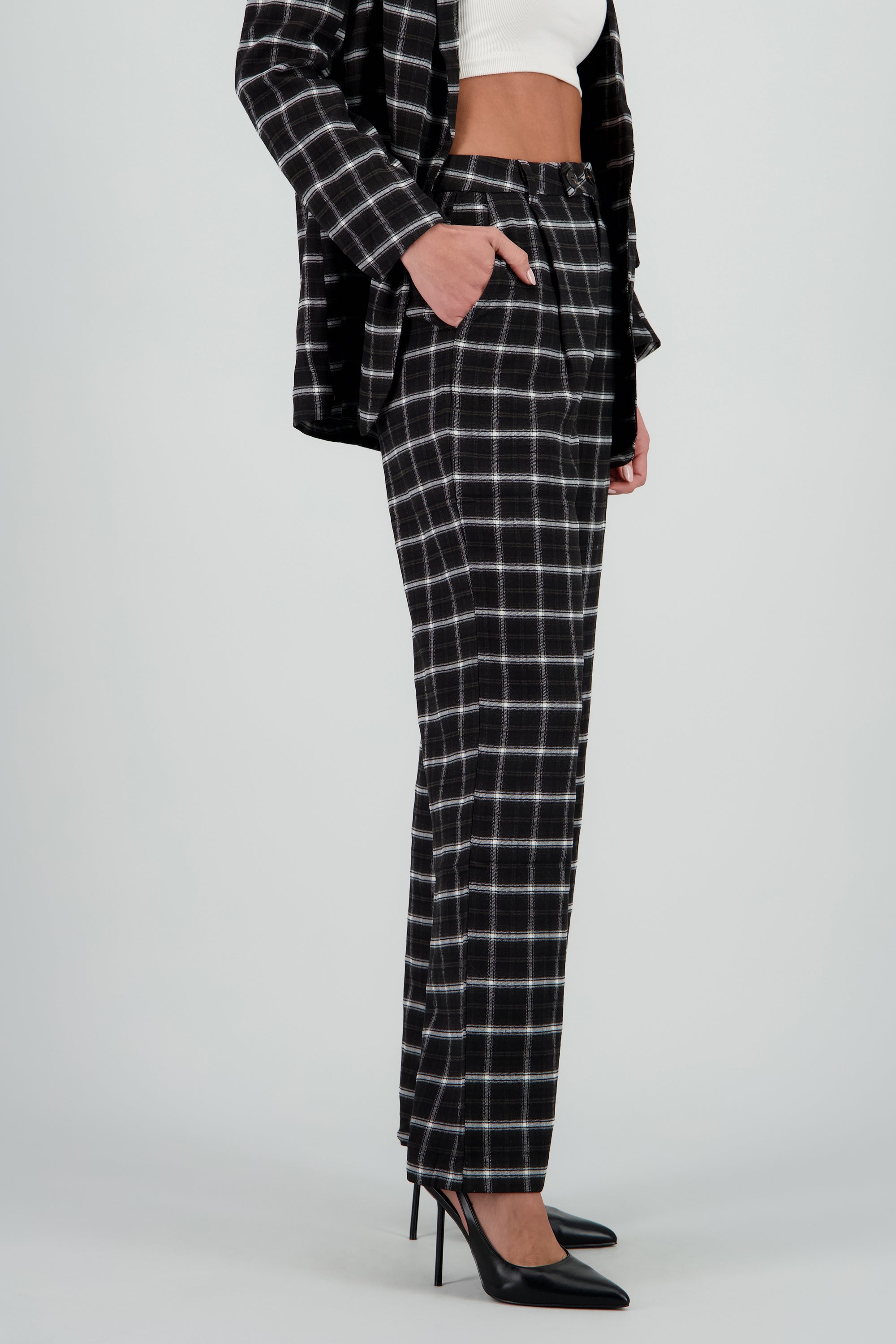 Pantalon recto cuadros NEGRO