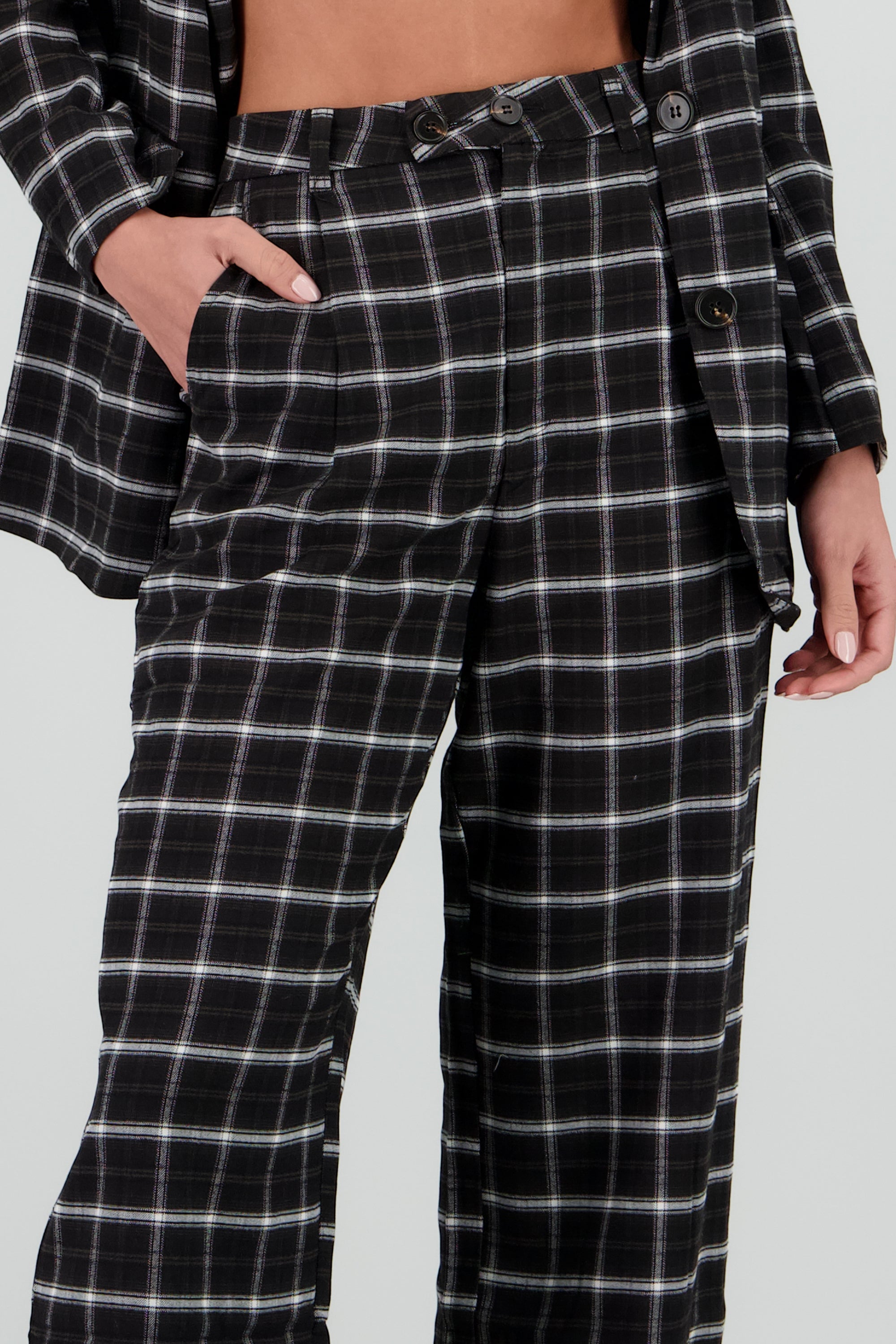 Pantalon recto cuadros NEGRO