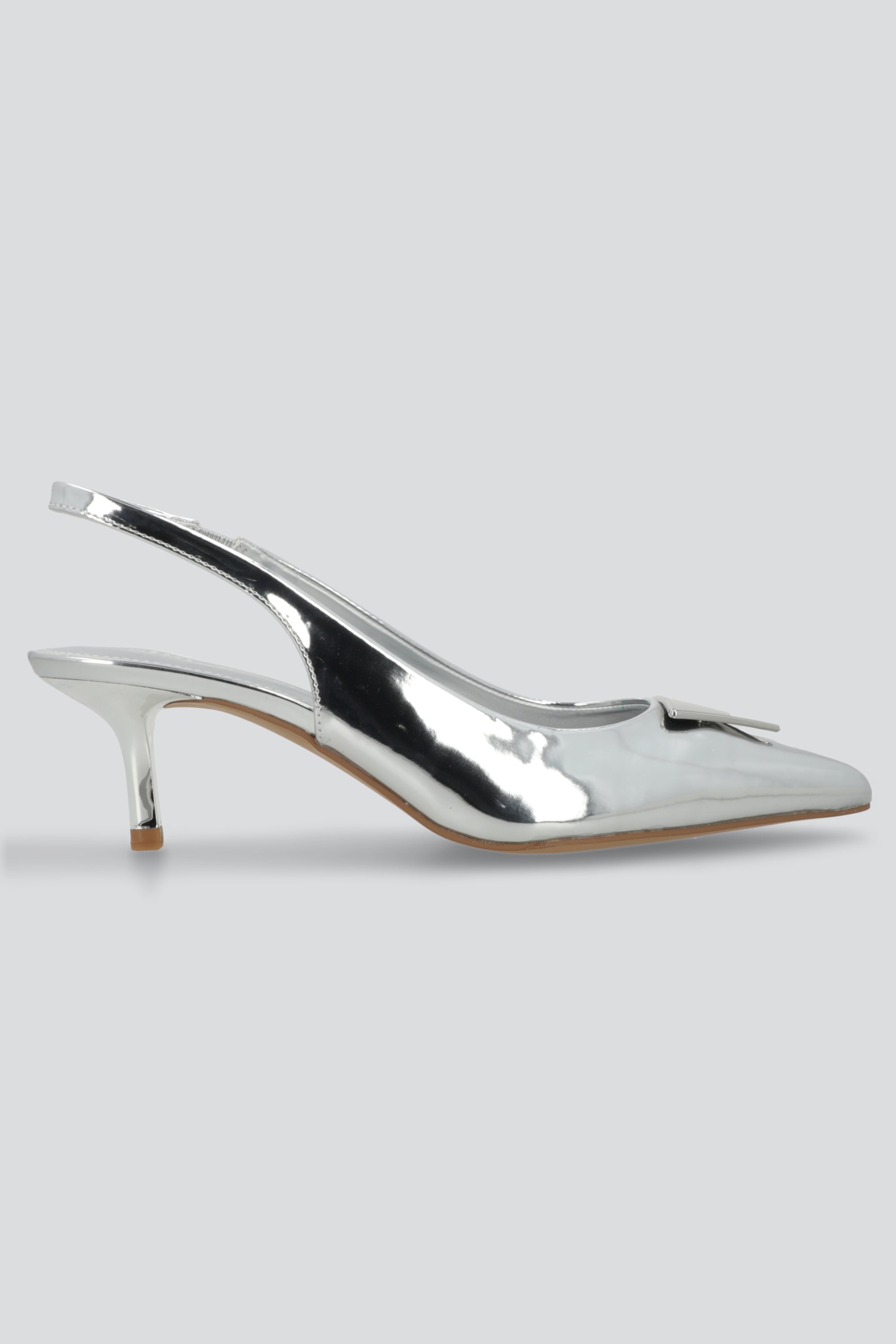 Tacon slingback metalico aplicacion PLATA