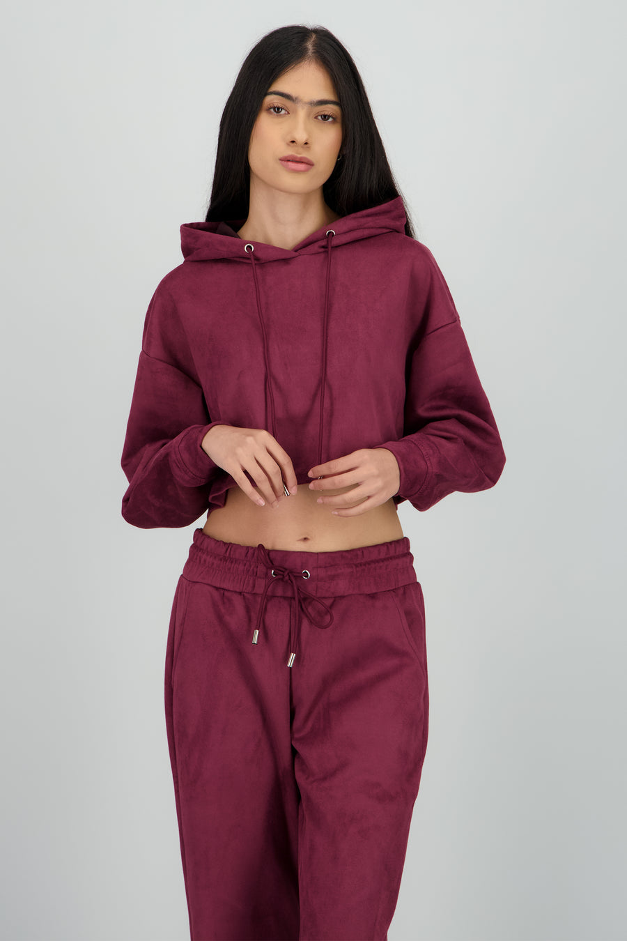 Sudadera crop detalle textura