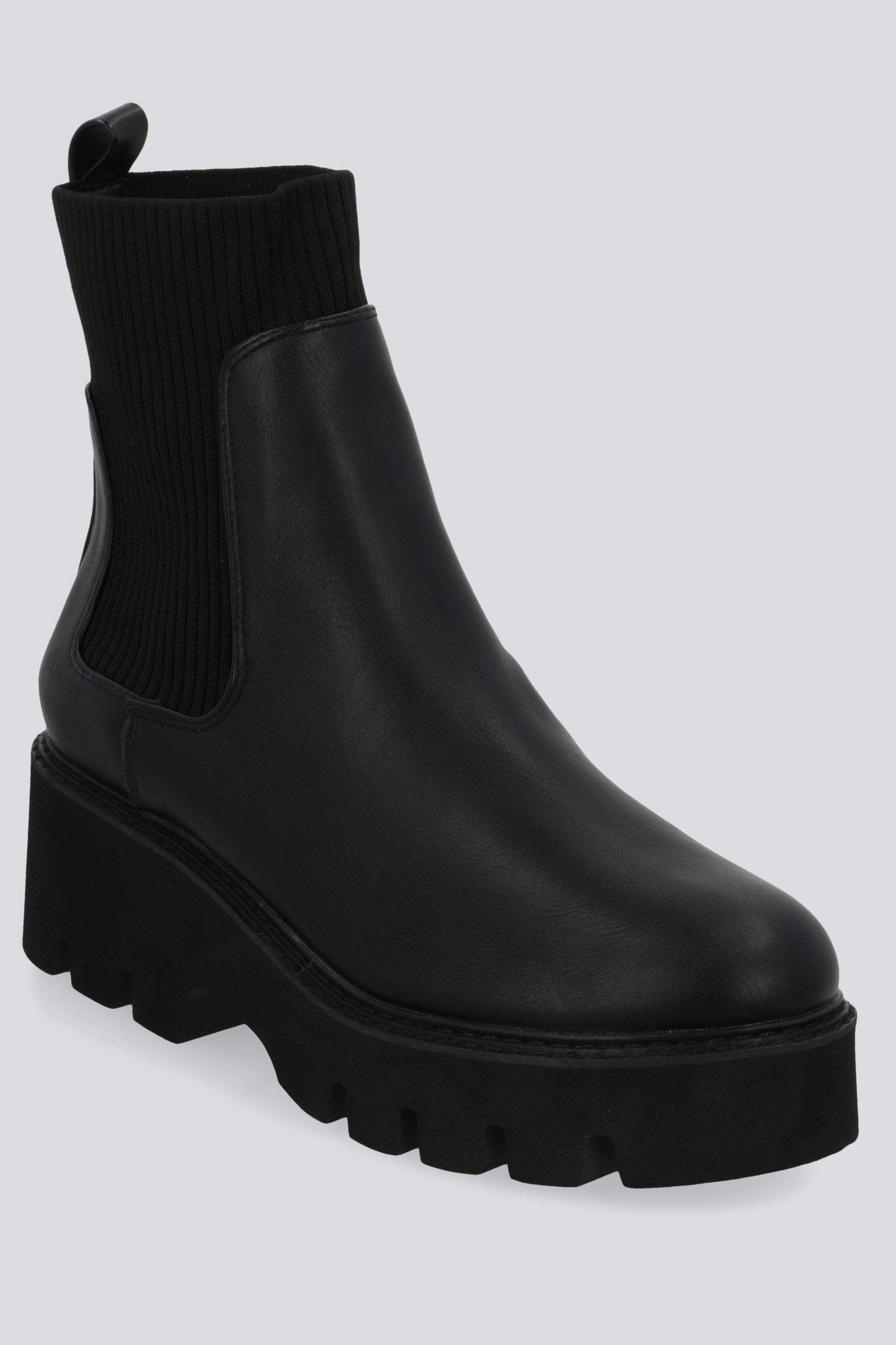 Botin chelsea suela track NEGRO
