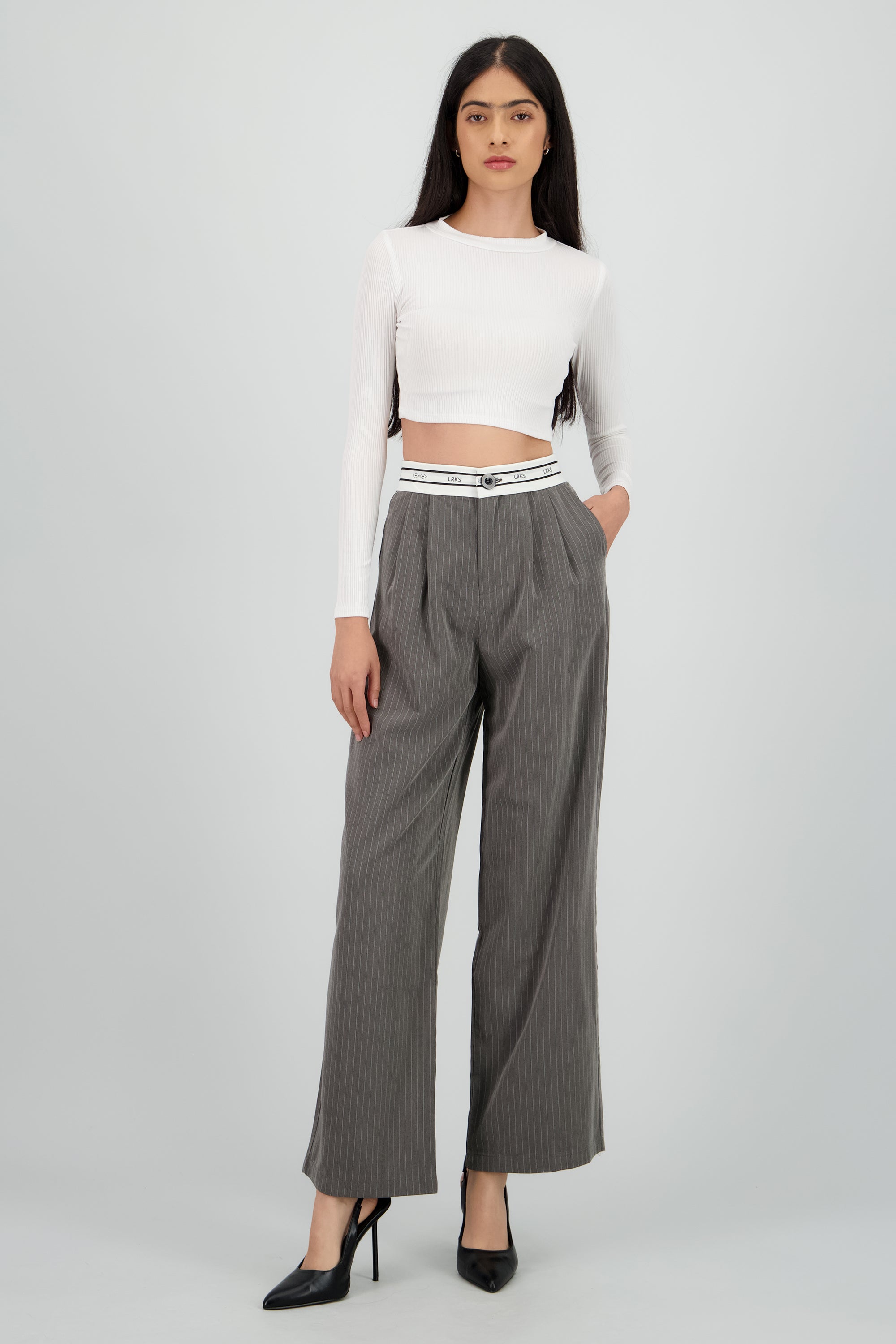GRAY