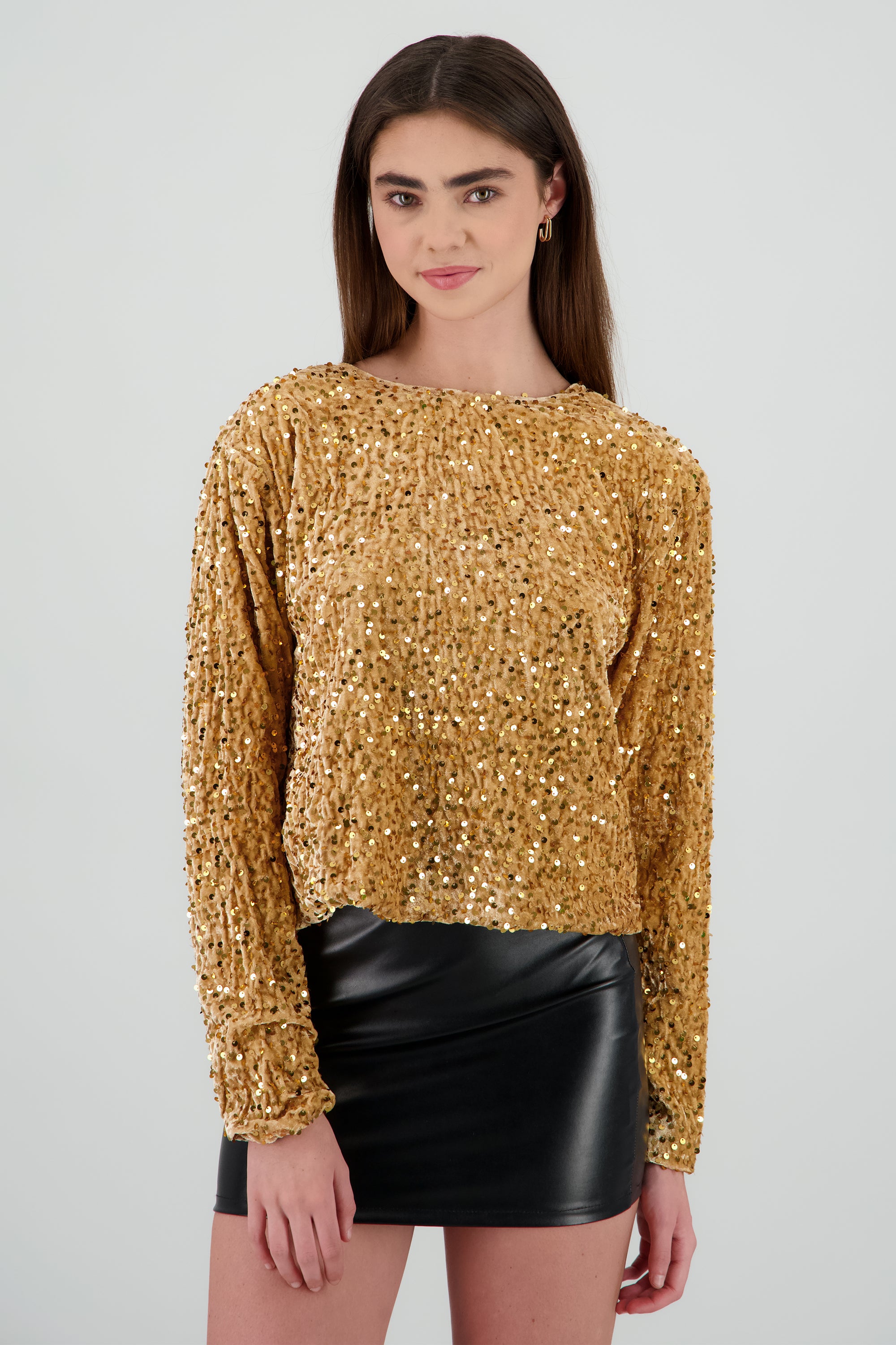 Blusa lentejuelas detalle escote espalda con moño KHAKI