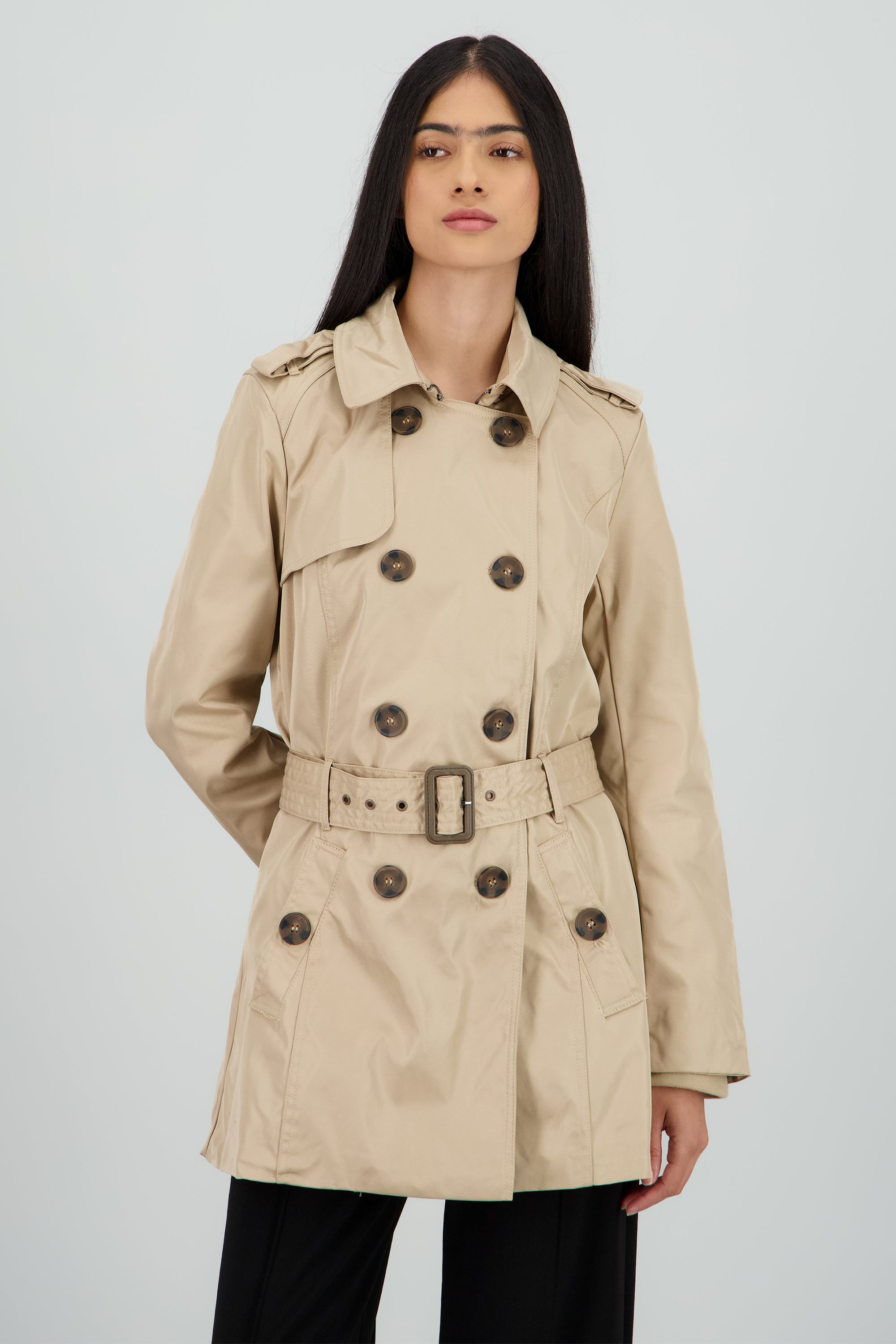 Gabardina lisa detalle cinturon ARENA