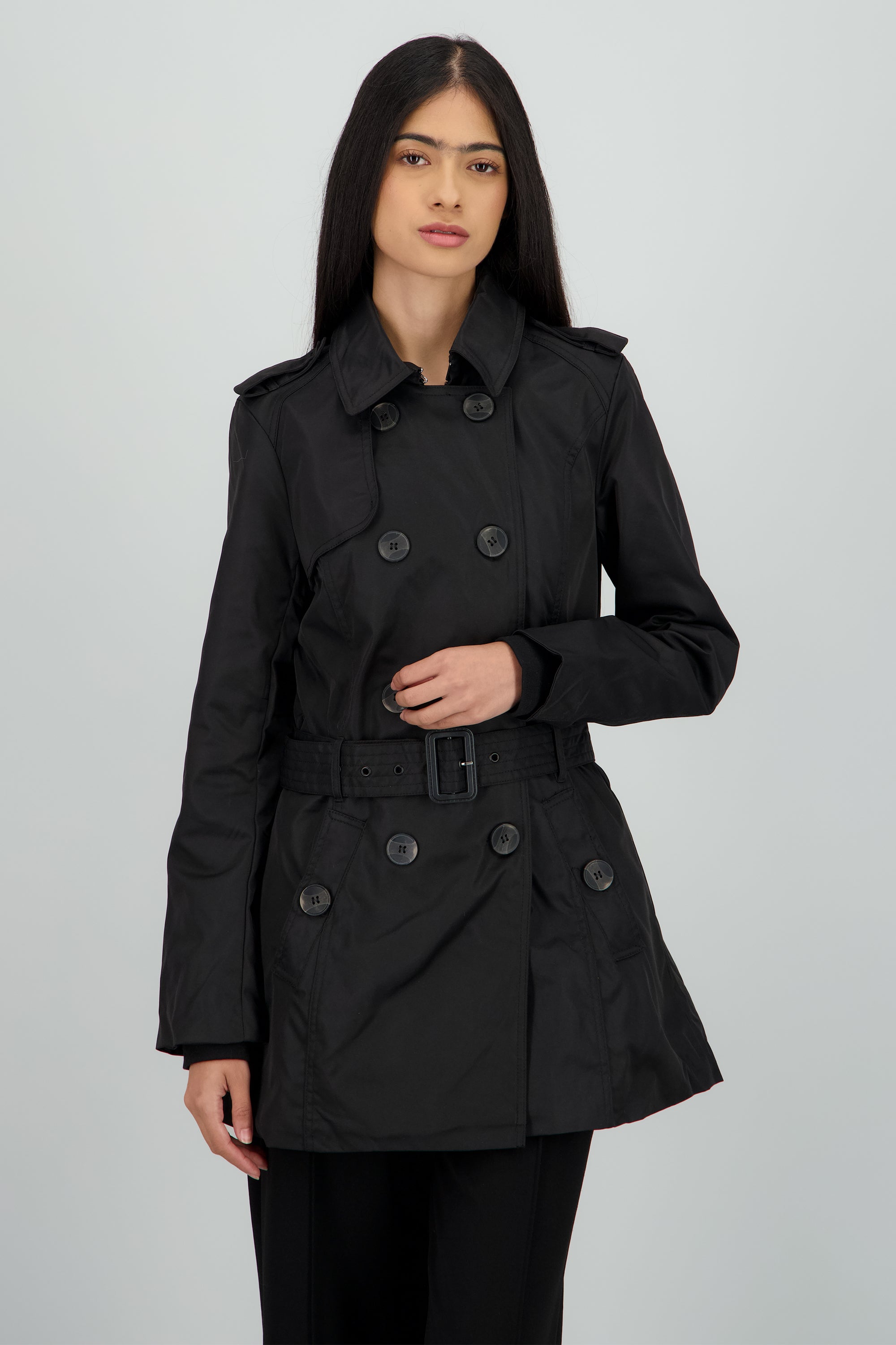 Gabardina lisa detalle cinturon NEGRO