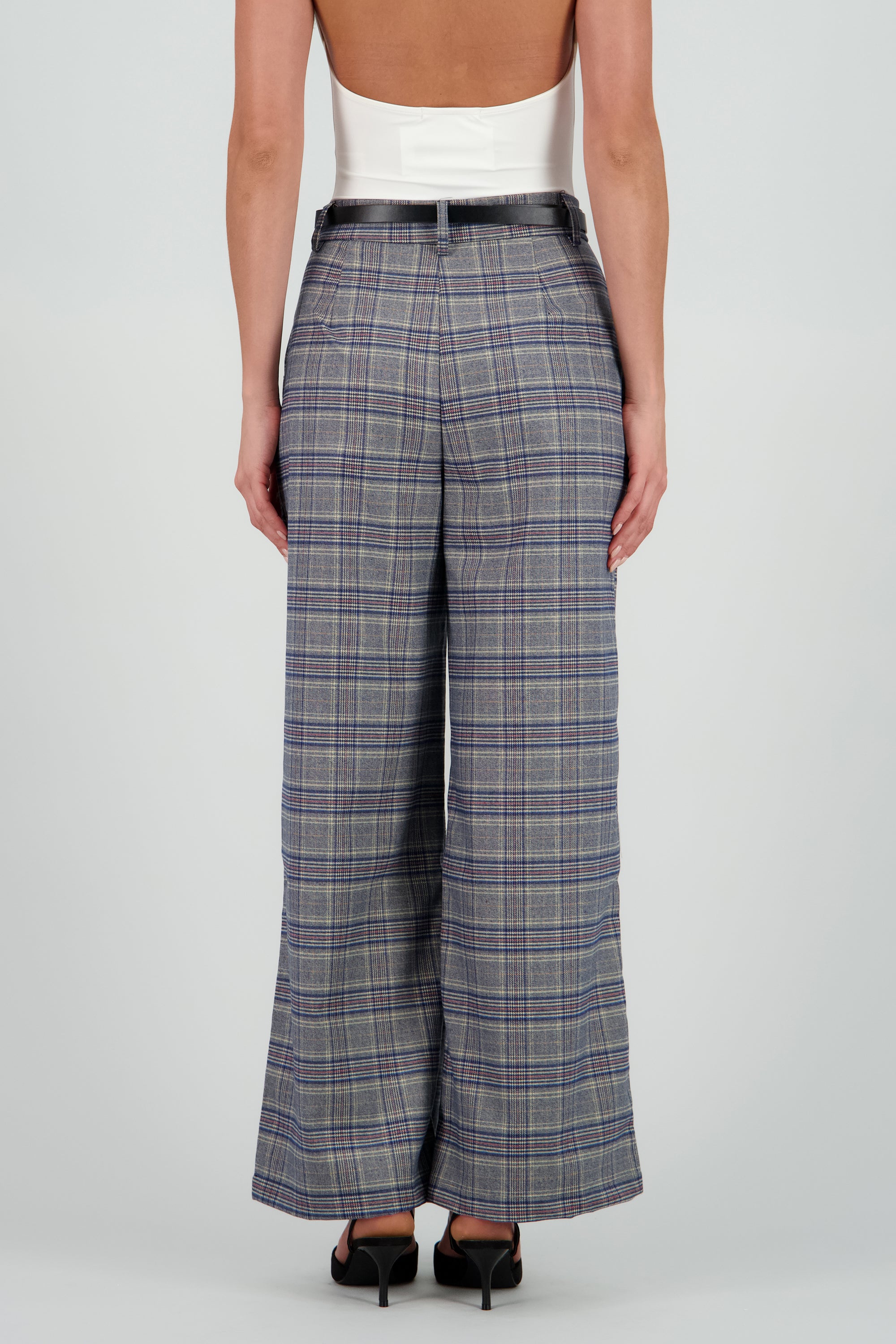 Pantalon recto cuadros detalle pinzas GRIS COMBO
