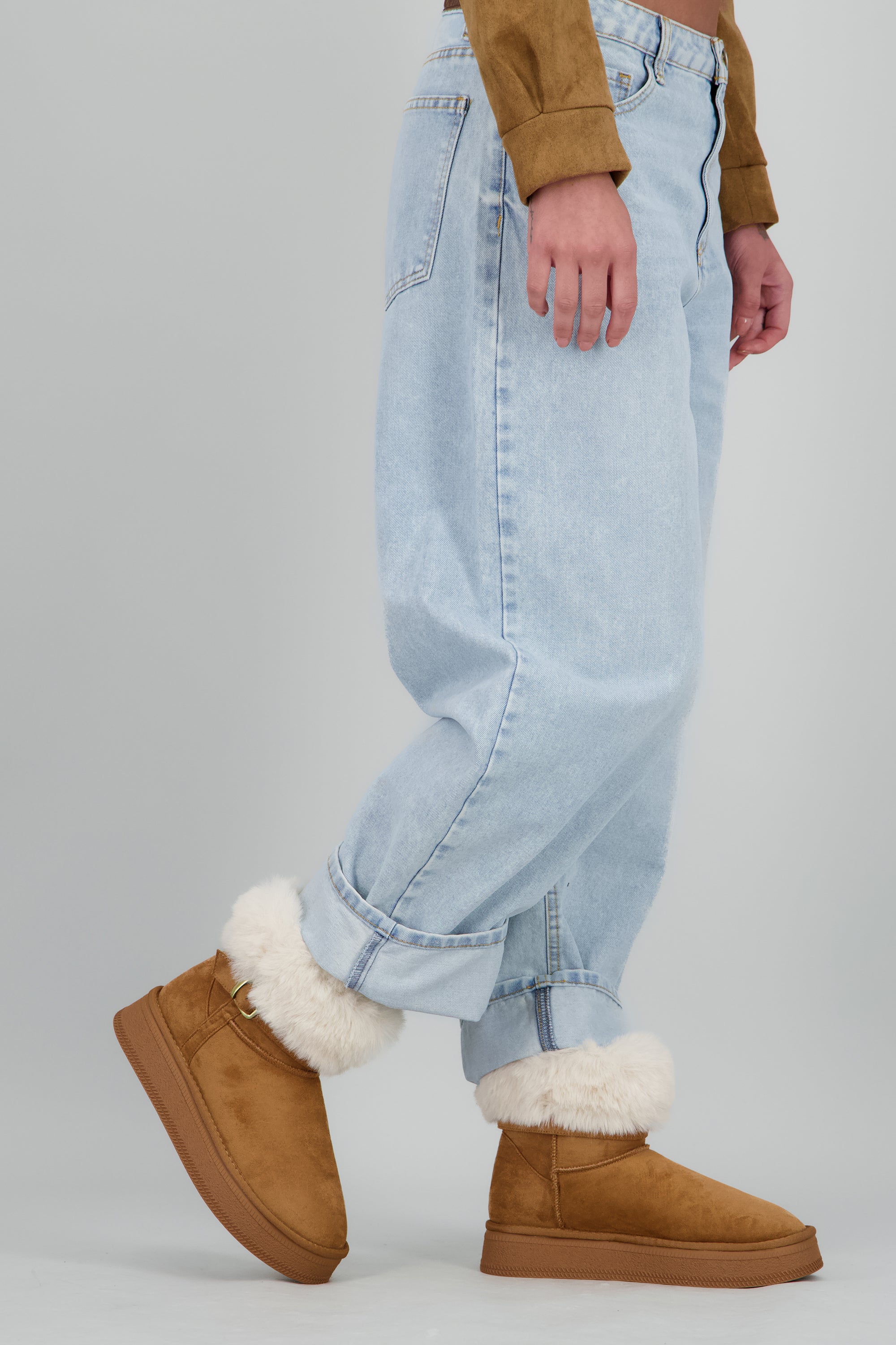 Bota invierno peluche plataforma CAMELLO